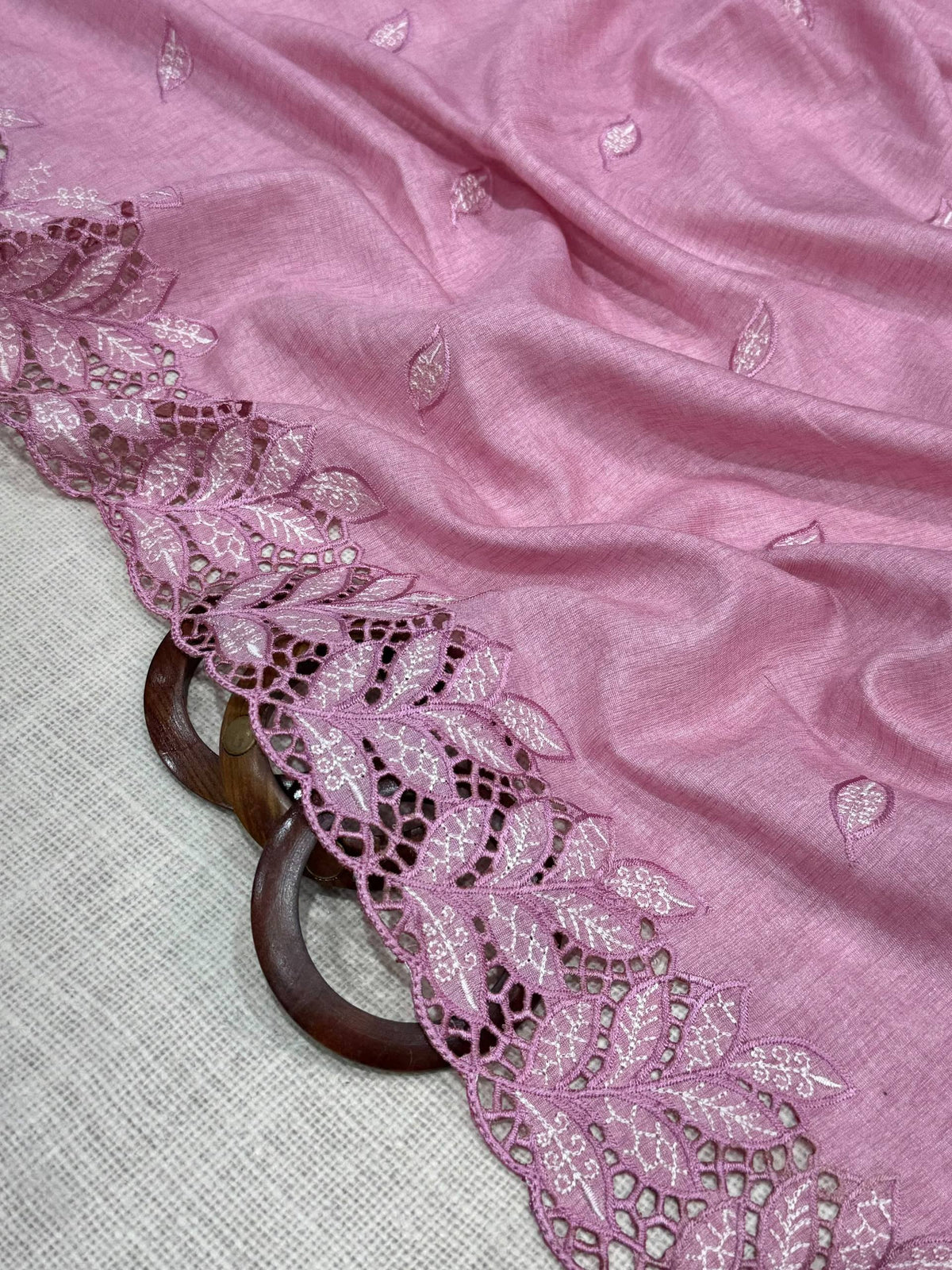 Pink Soft Cotton Thread Embroidery Work Saree
