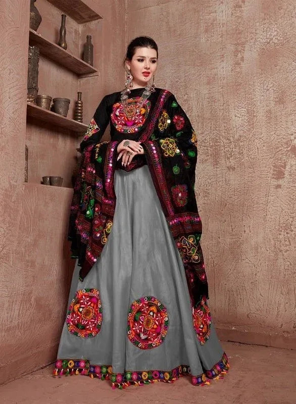 RAJWADI VOL - 2 NAVRATRI WEAR TRADITIONAL LEHENGA CHOLI - Anant Exports