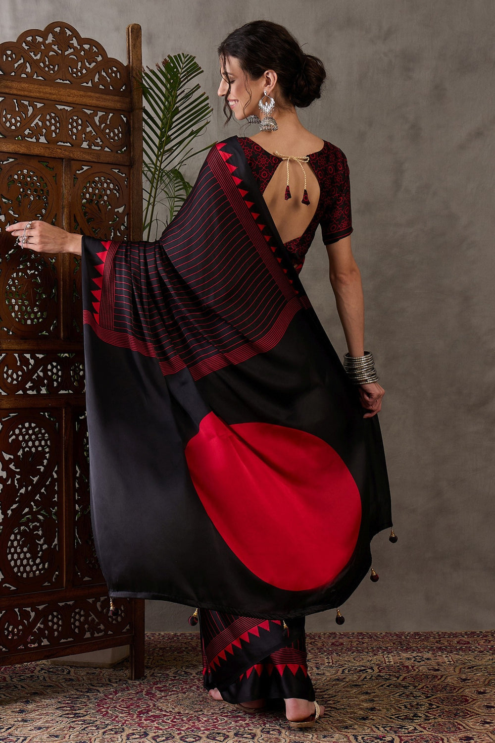 Black and Red Printed Satin Gaji Silk Saree