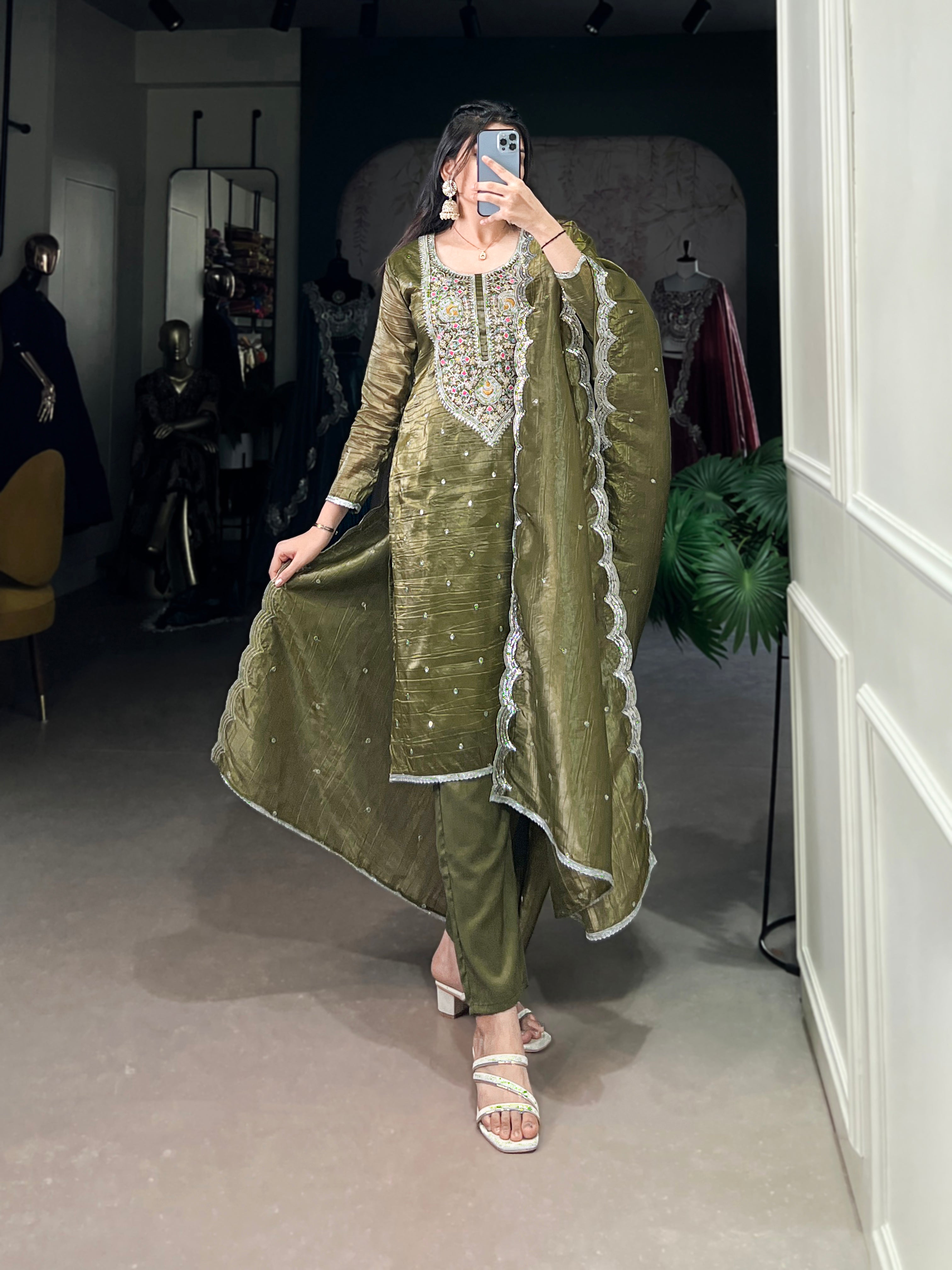 Salwar Suit