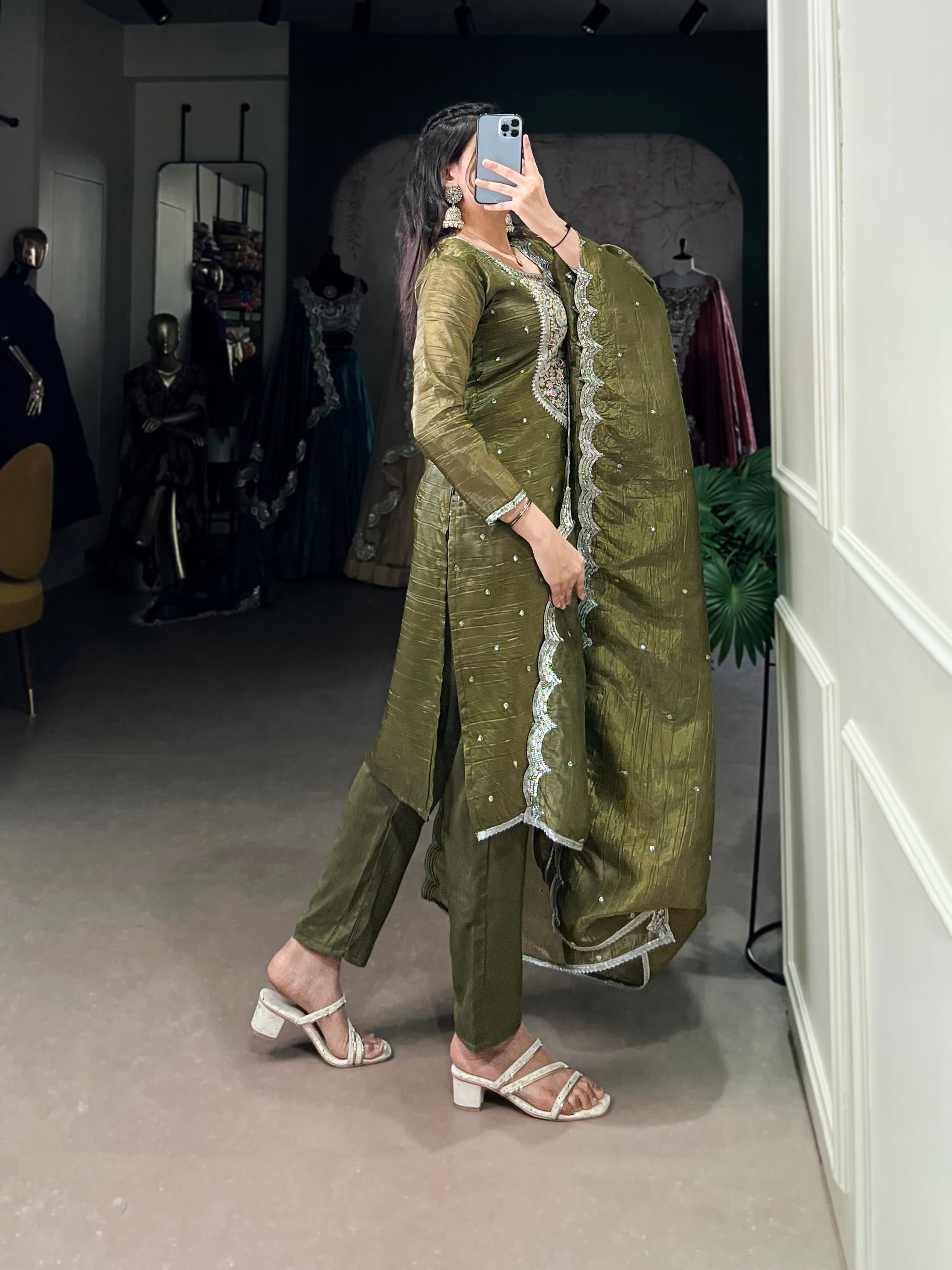 Salwar Suit