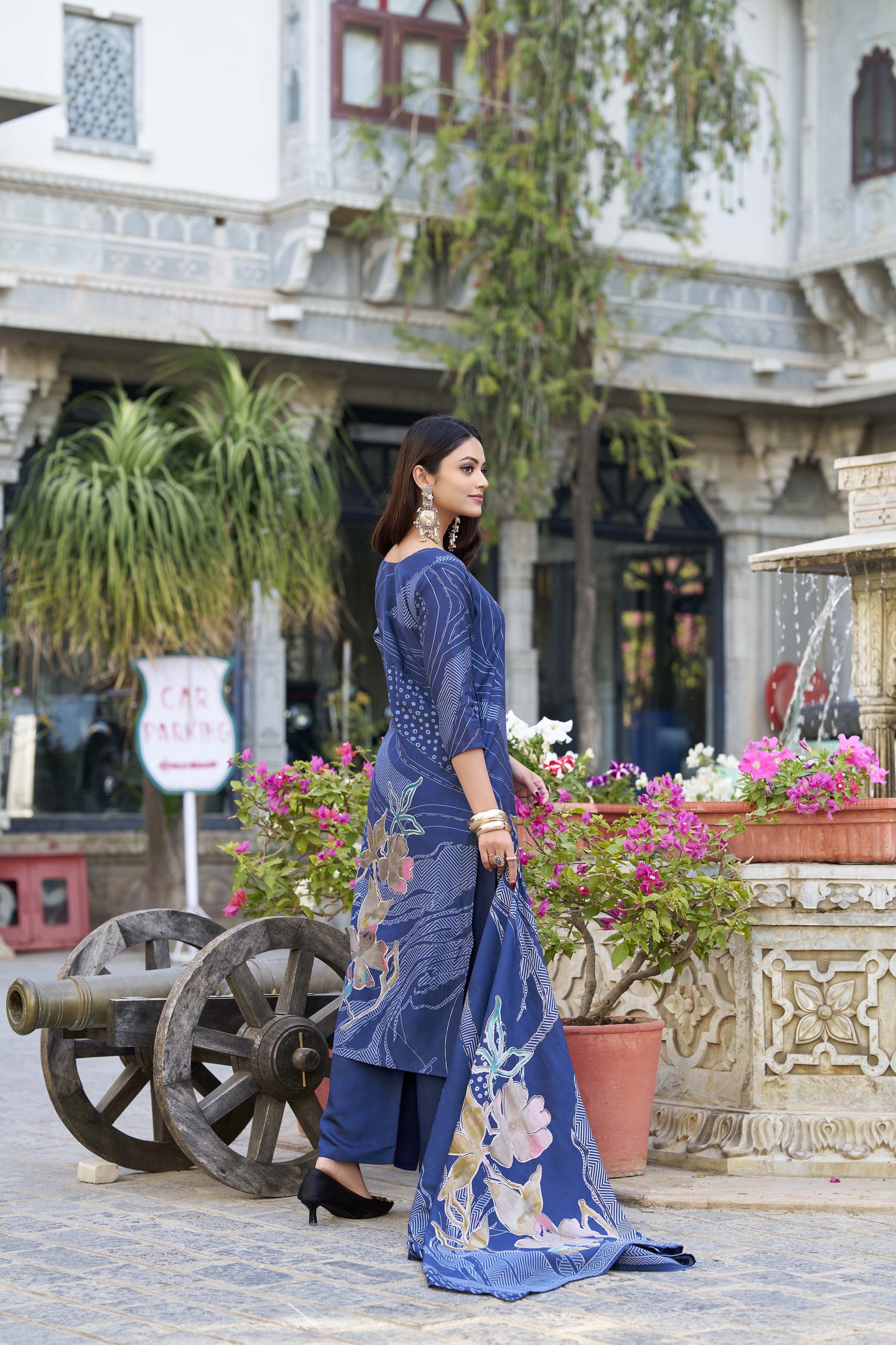 Salwar Suit