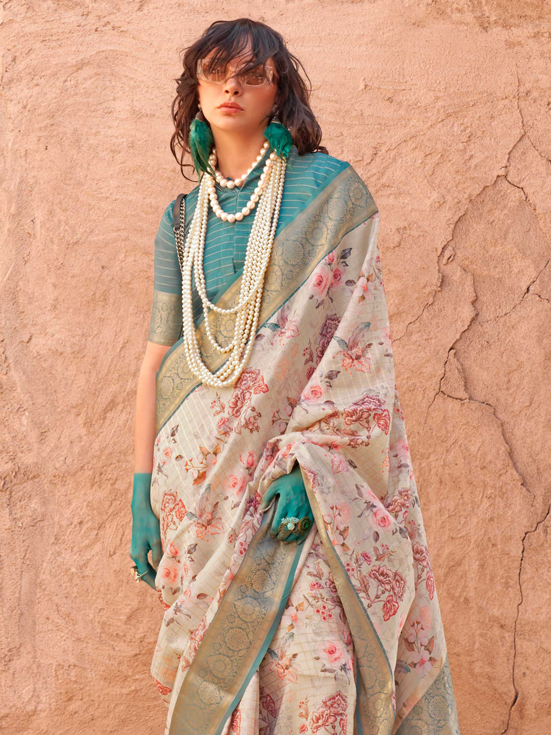 Beige Soft Georgette Floral Printed Saree Georgette Saree Anant Tex Exports Pvt.Ltd..