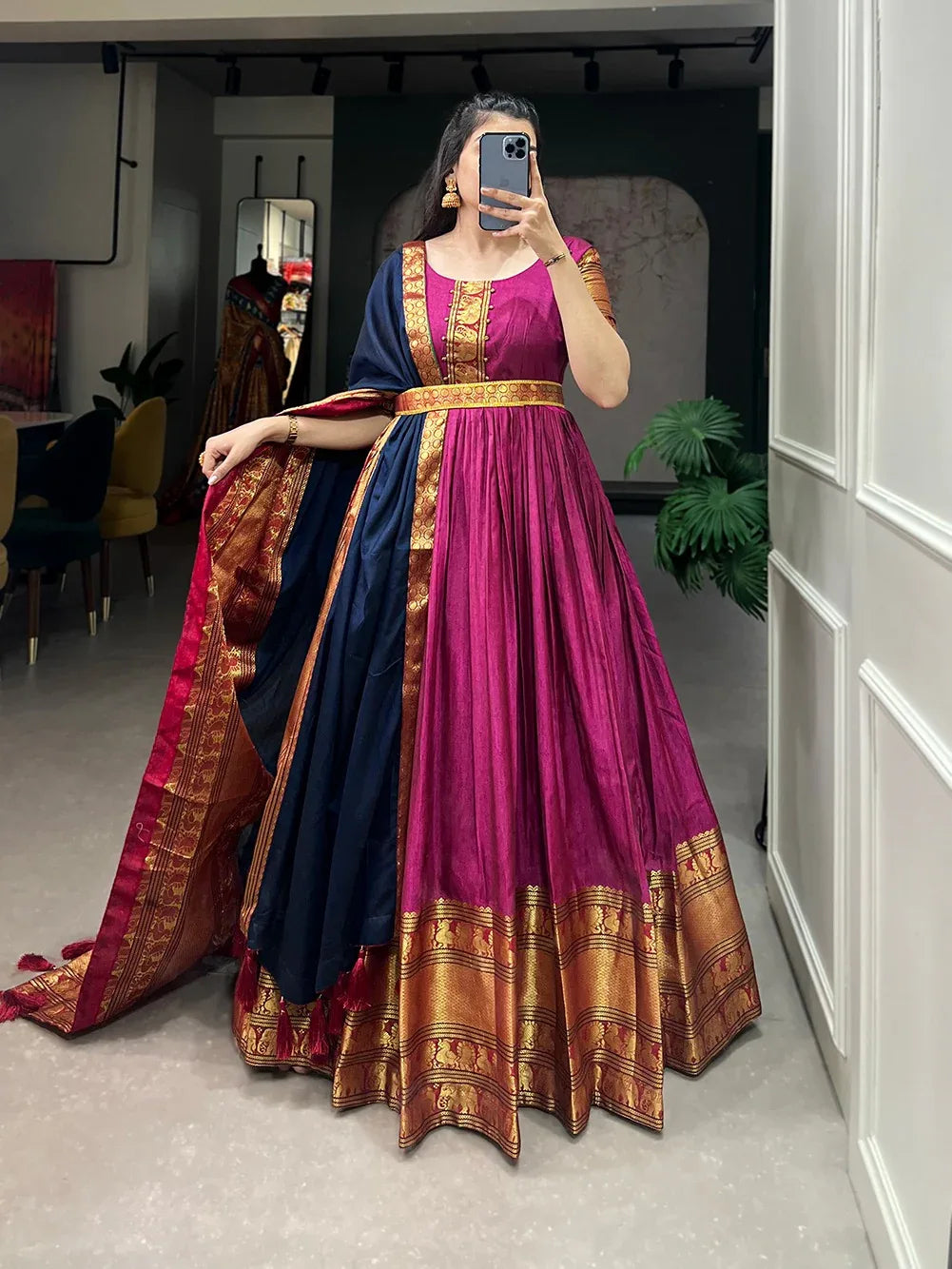Beautiful Designer Traditional Narayanpet Cotton Gown | Buy Online at Anant Exports Beautiful Designer Traditional Narayanpet Cotton Gown | Buy Online at Anant Exports