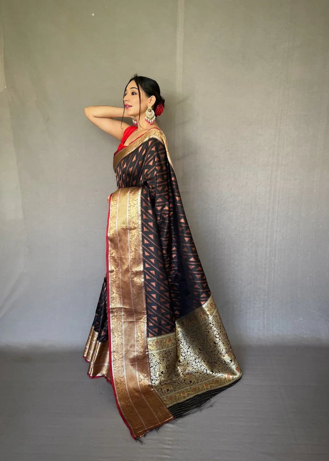 Beautiful Designer Traditional Aanchal Kanjivaram Handloom Sarees
