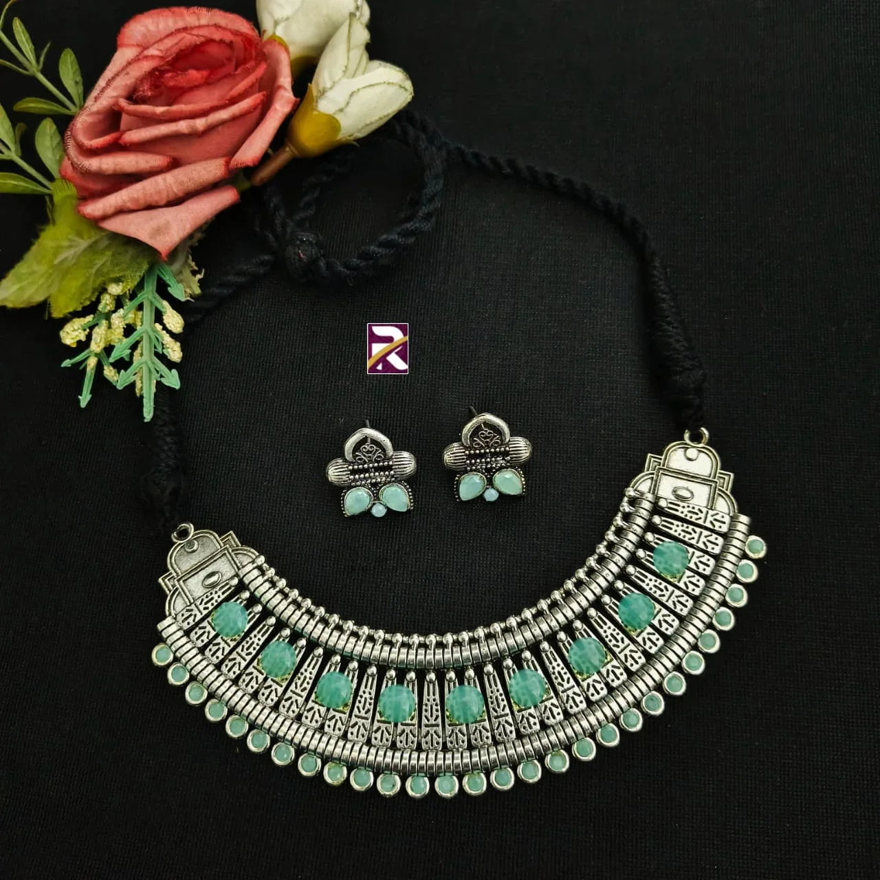 Beautiful Premium Quality Stone Hasli Necklace
