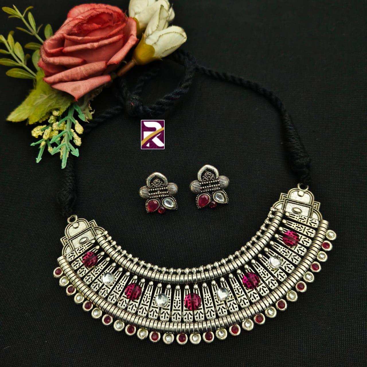 Beautiful Premium Quality Stone Hasli Necklace