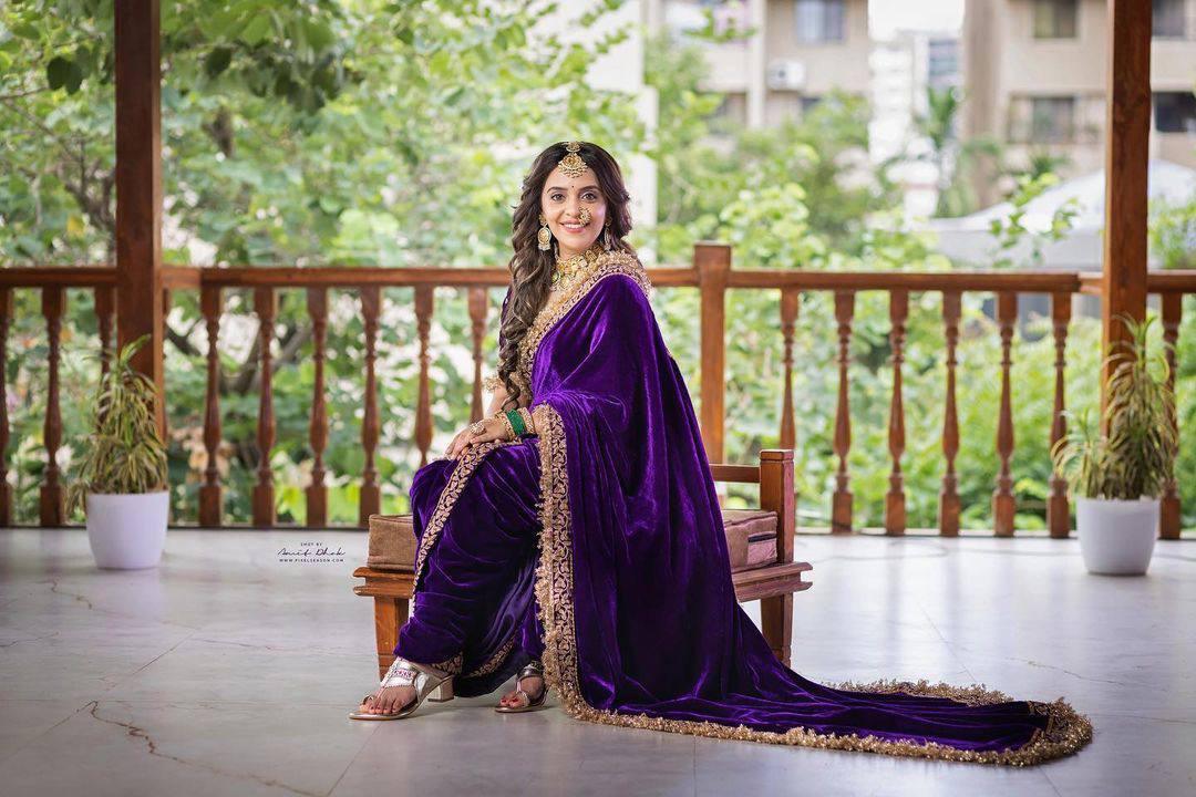 Beautiful Designer Wedding Special Pure 9000 Velvet Saree 376