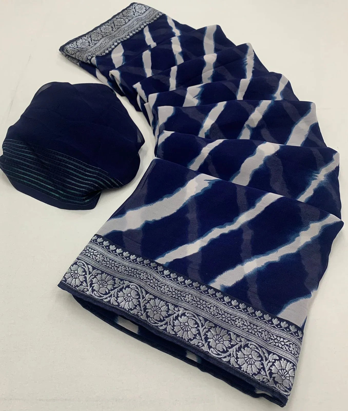 Stavan Vastra Vol 7 Fancy Weightless With Border Saree (630x10)