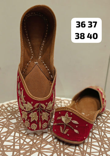 Womenβs Punjabi Jutti