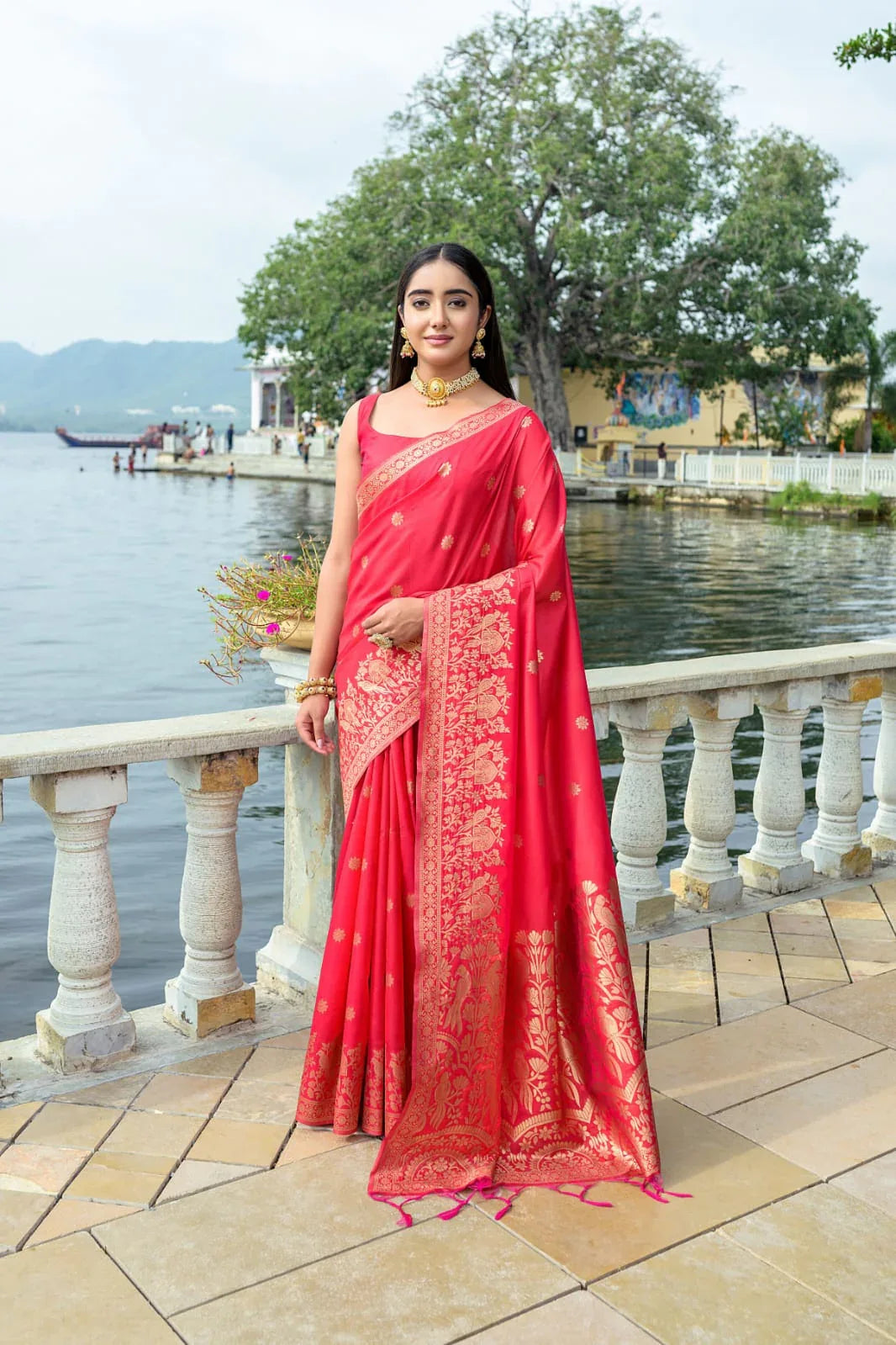 Beautiful Designer Premium Soft Silk Saree