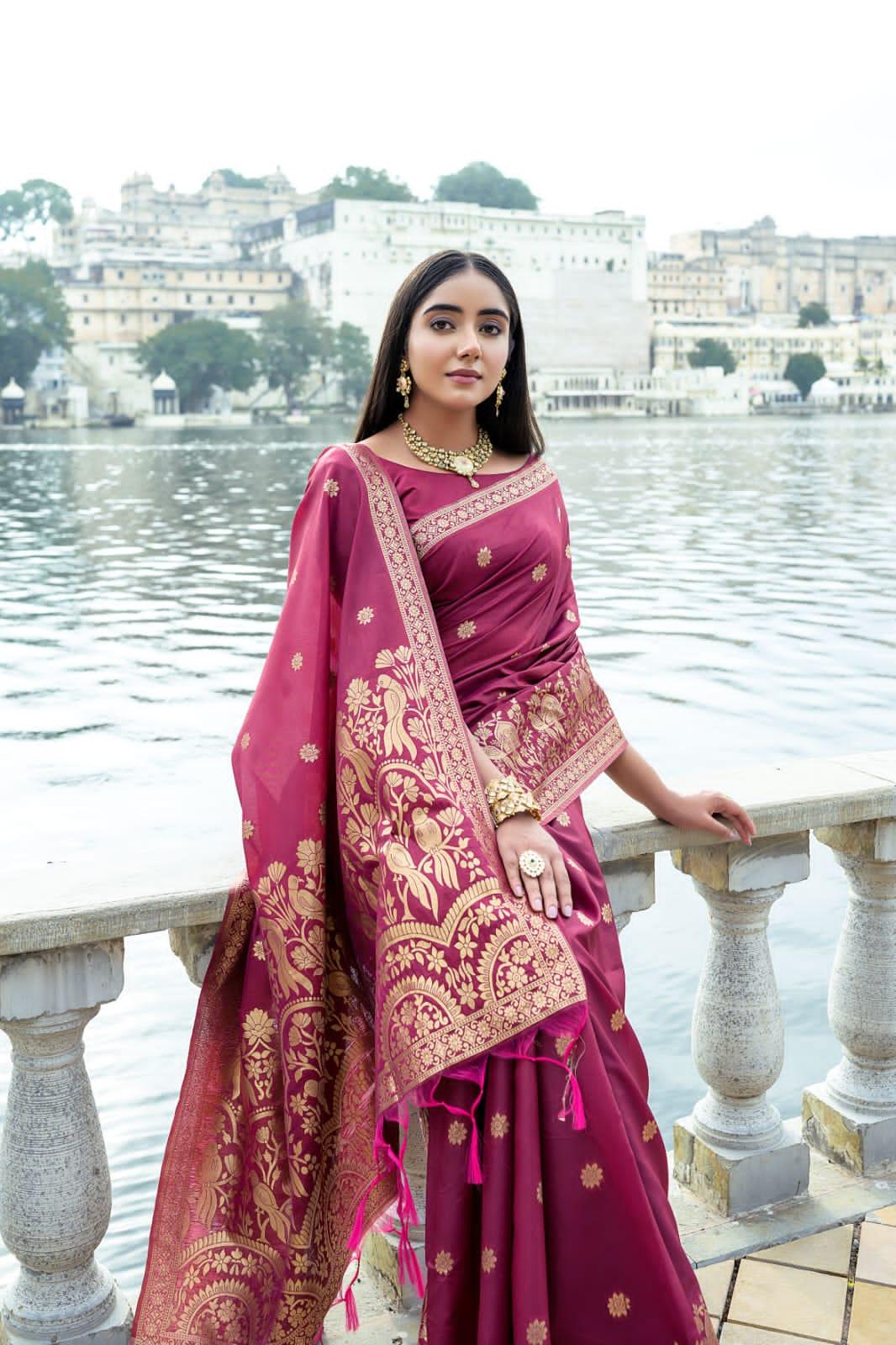 Beautiful Designer Premium Soft Silk Saree
