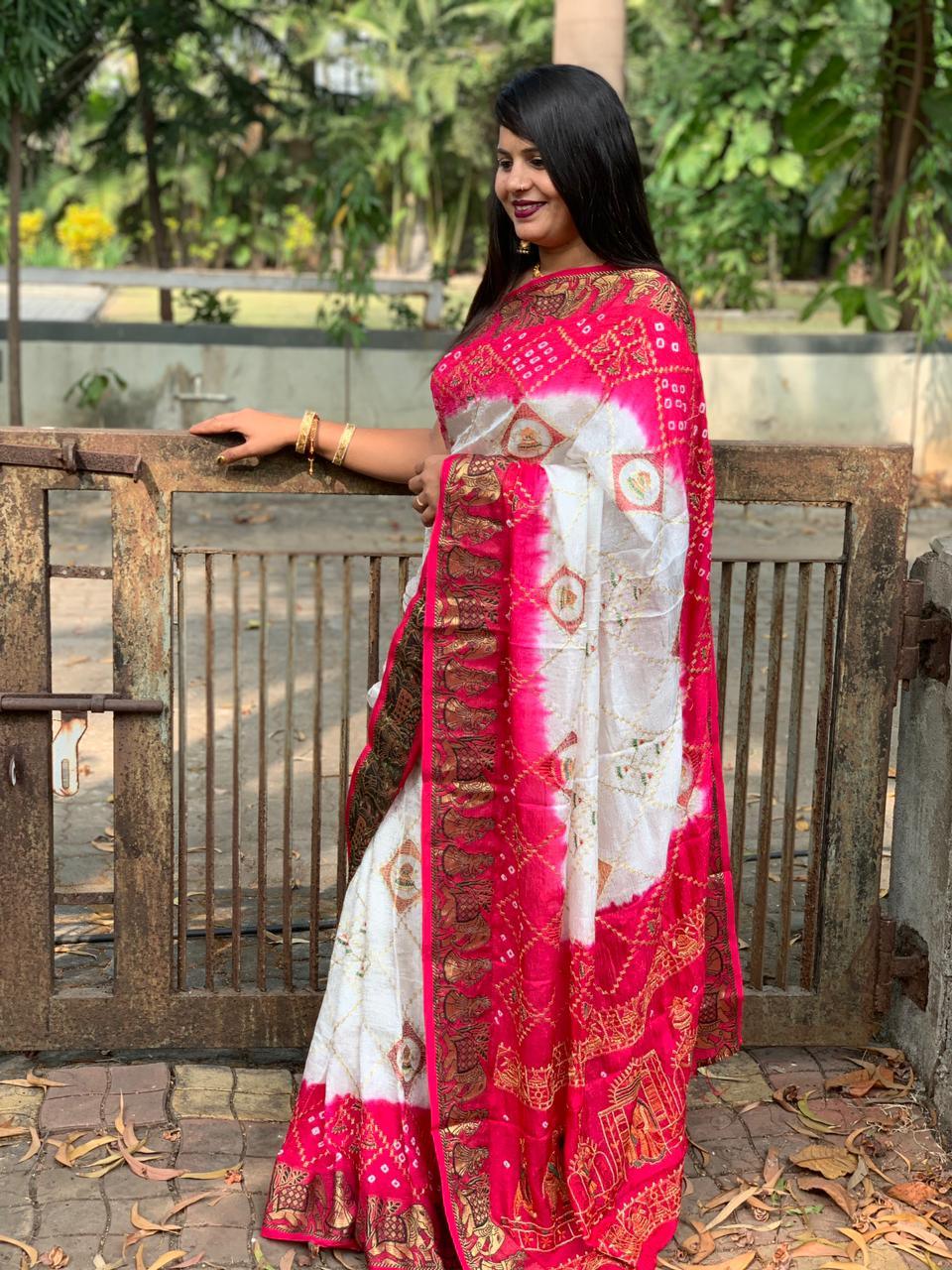 Beautiful Designer Pure Bandhej Panetar Ghantdi Work Saree