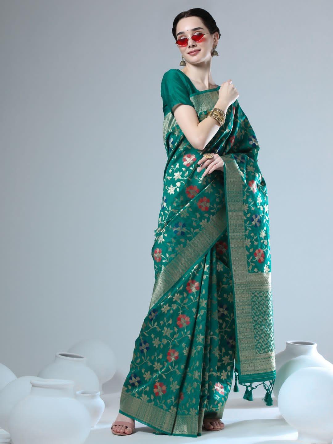 Beautiful Designer Tussar silk Jamdani Weaving Saree