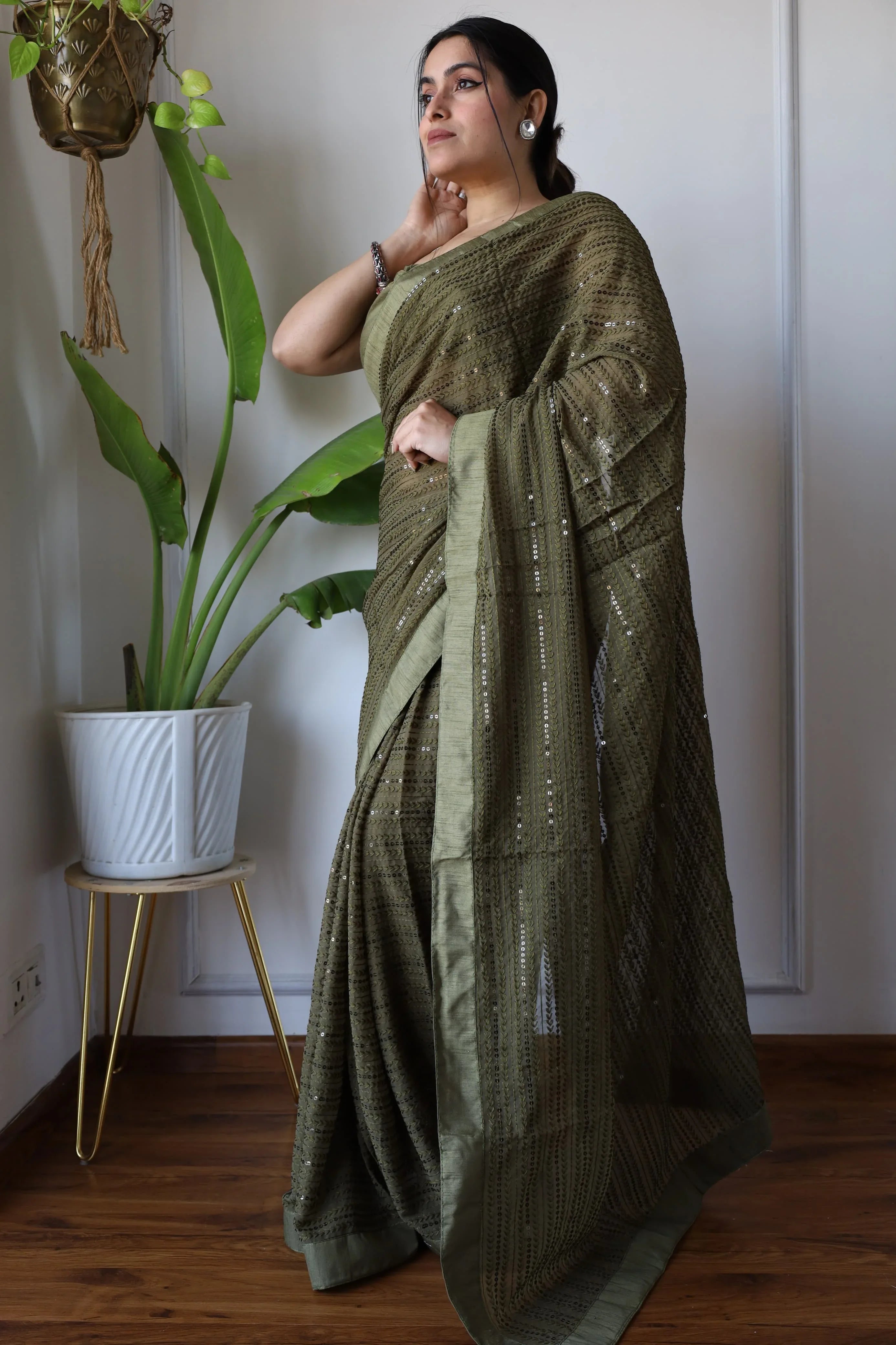 Beautiful Designer Heavy Georgette Exclusive Sequanc Saree Design 5020