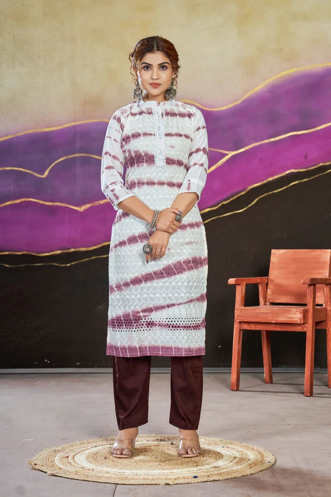 Beautiful Designer Pure Cotton Schiffli Kurti (549x04)