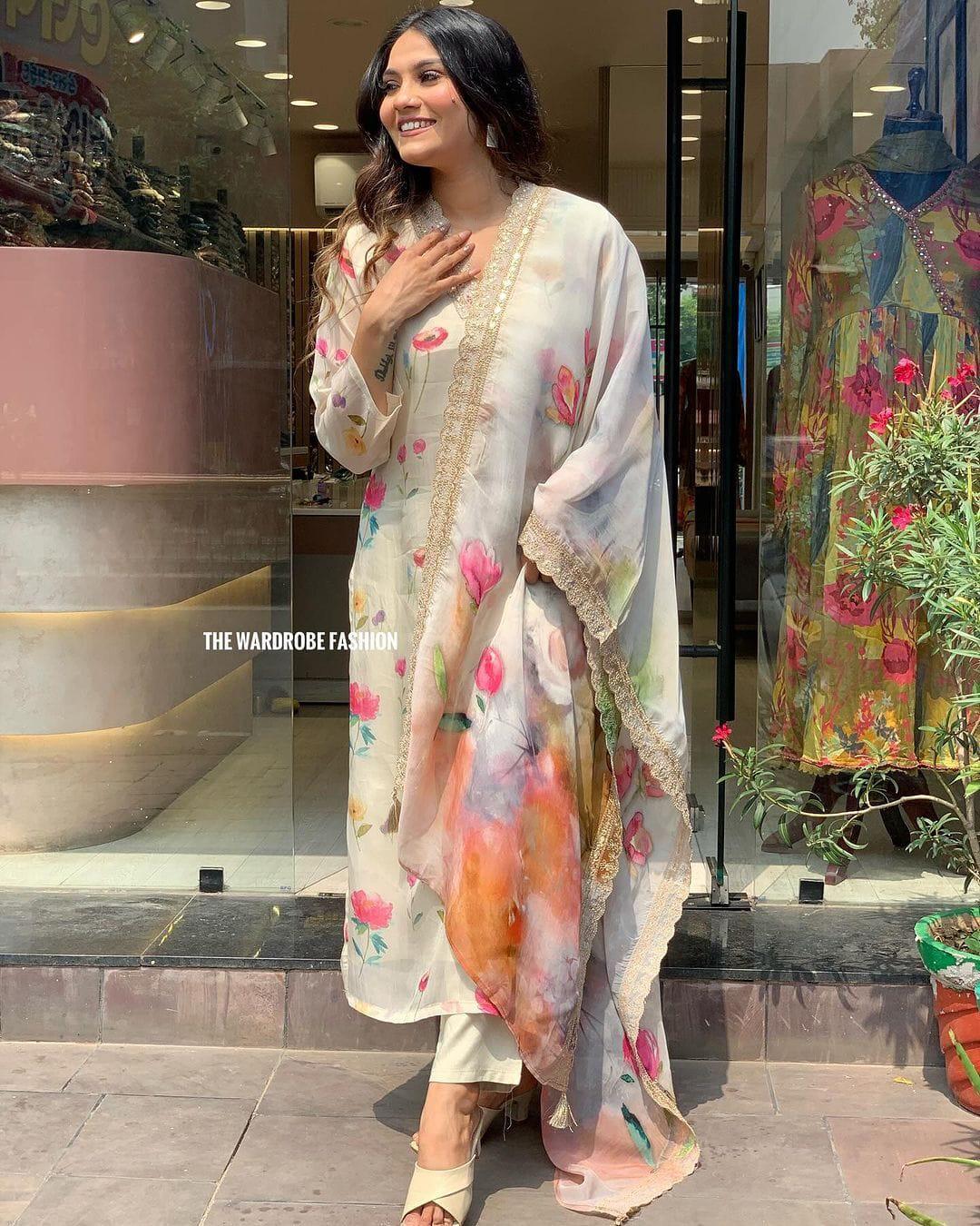 Beautiful Designer Heavy Orgenza Salwar Suit