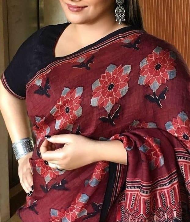 Beautiful Designer Imported Cotton Linen Digital Print Saree