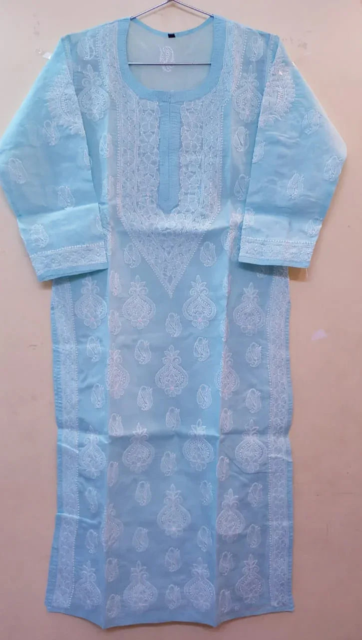 Beautiful Designer Lucknowi Chikankari Kurti