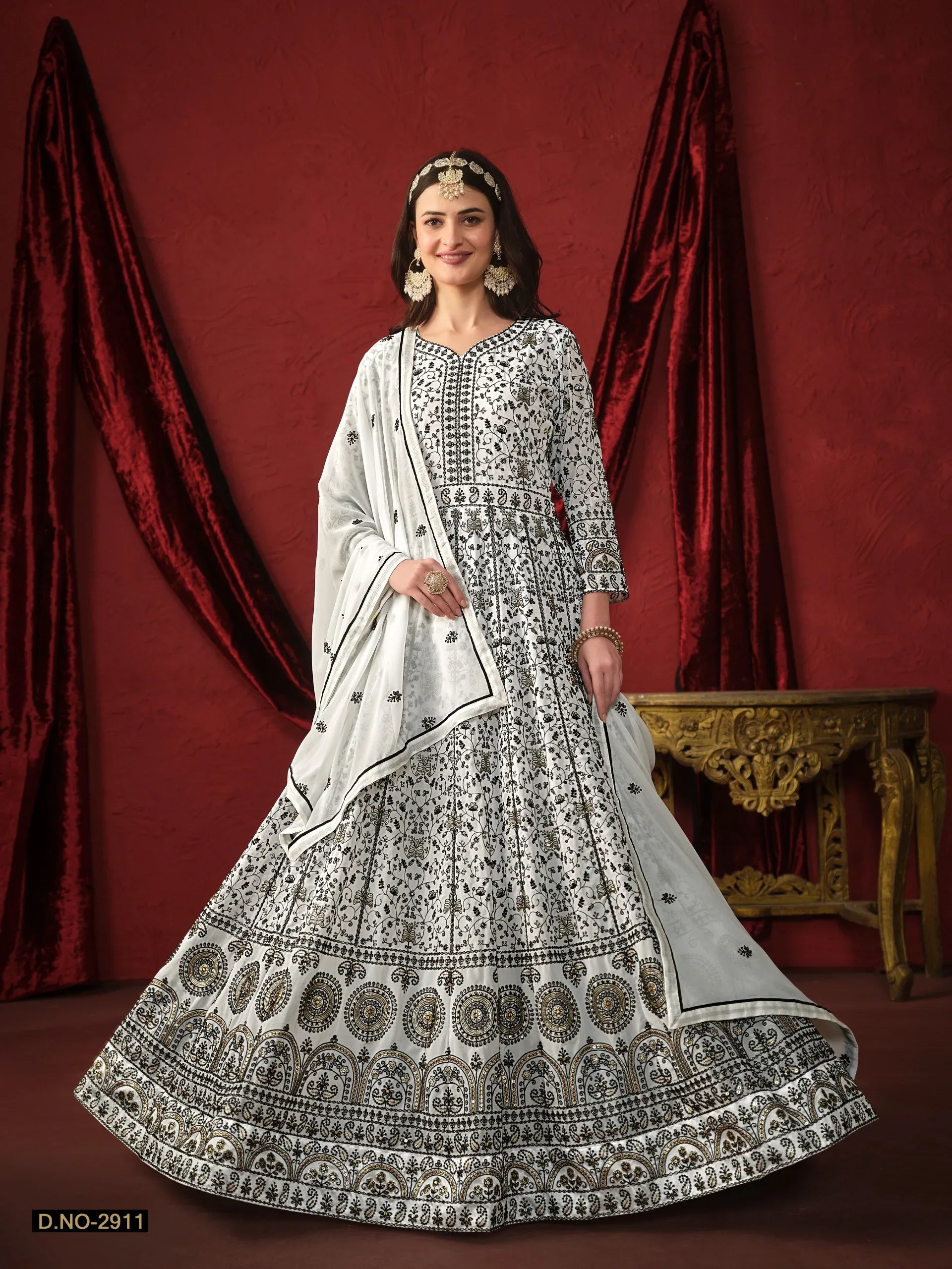 Beautiful Designer Party Wear Georgette Silk Salwar Suit