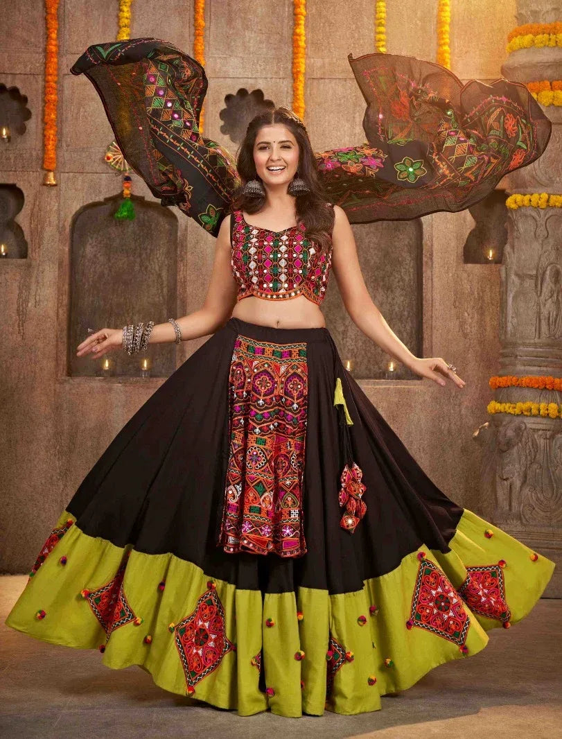 Beautiful Designer Navratri Garba Special Chaniya Choli | Buy Online at Anant Exports Beautiful Designer Navratri Garba Special Chaniya Choli | Buy Online at Anant Exports