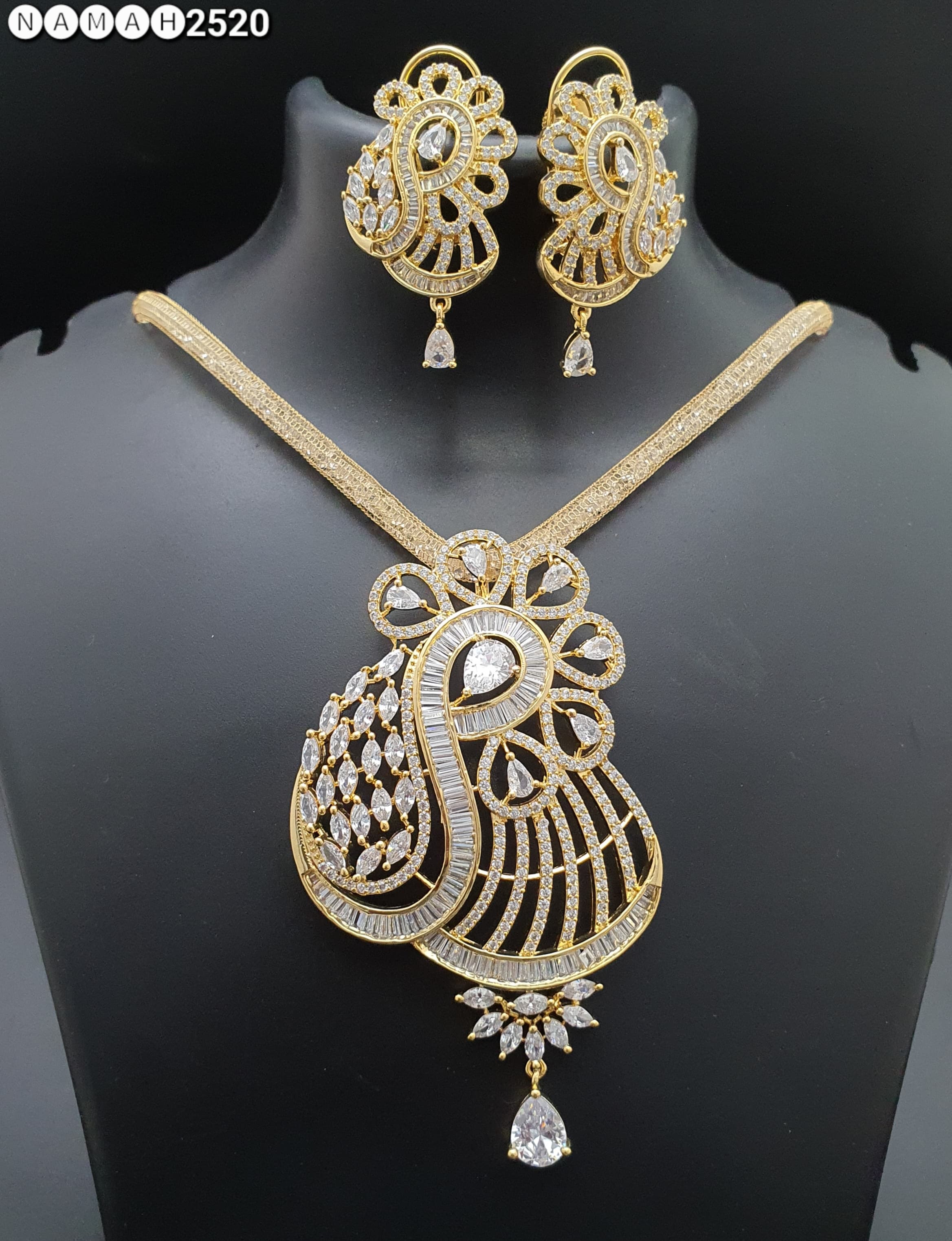 american diamond necklace Set