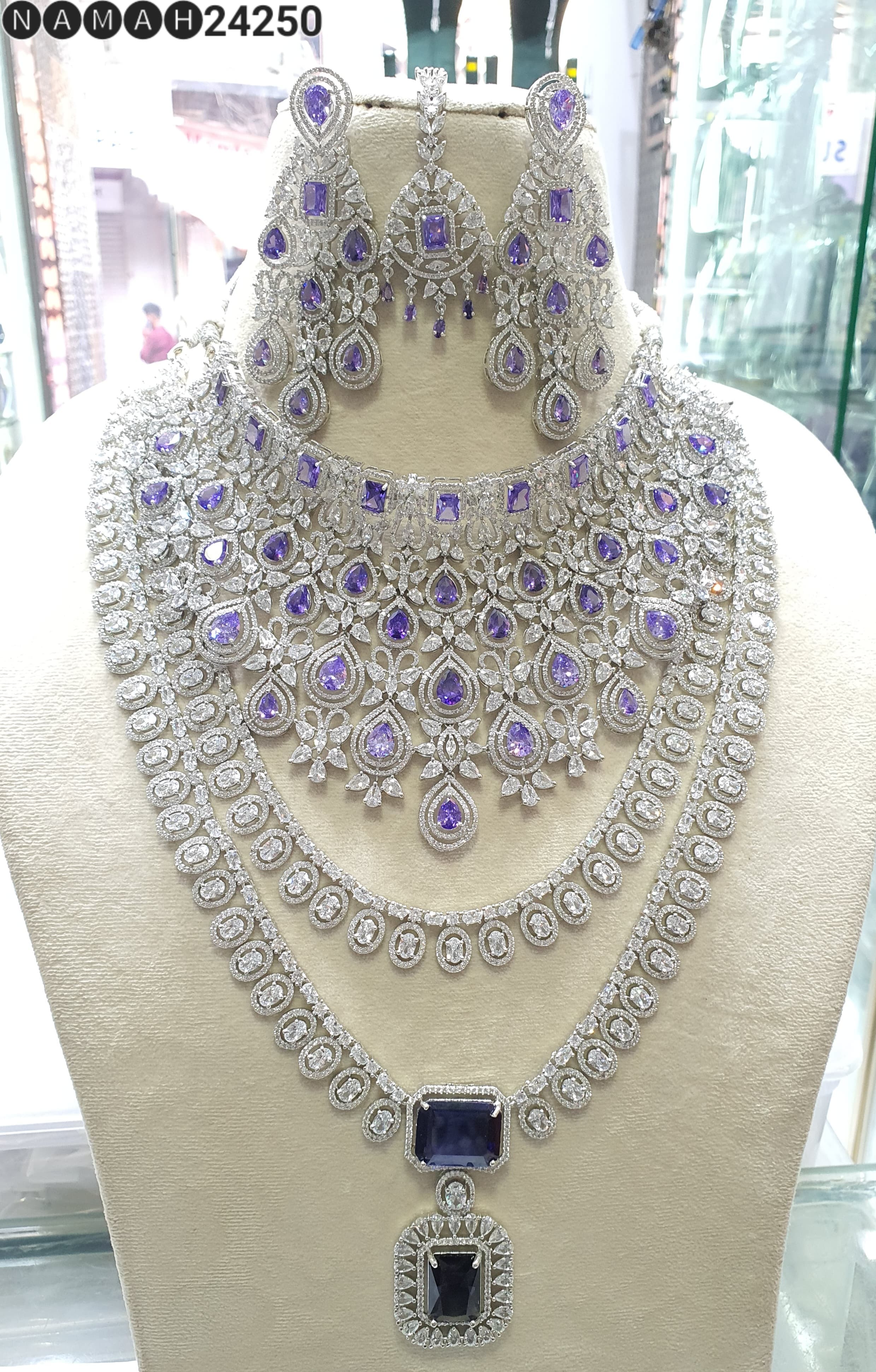 Necklace Set