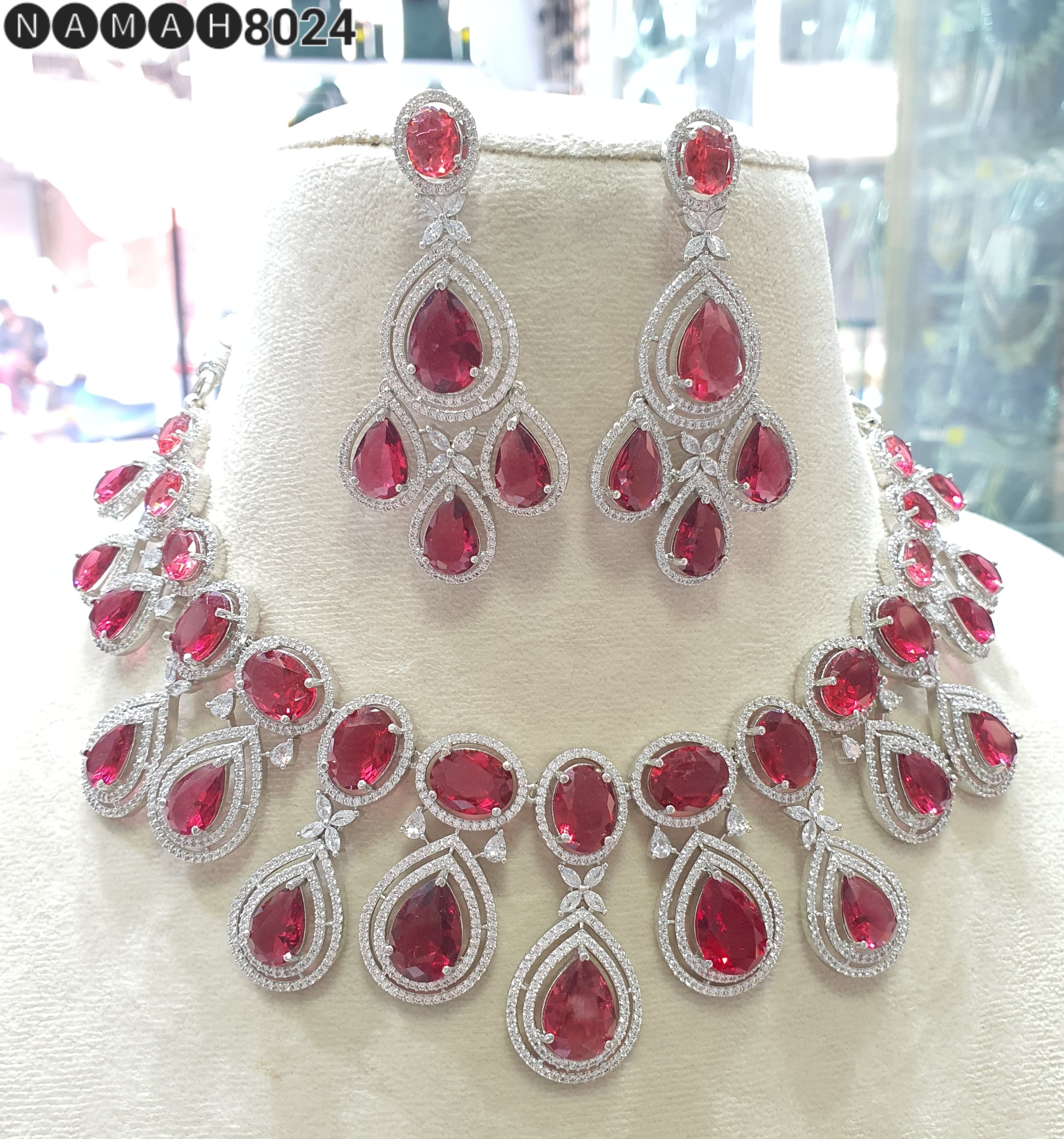 Necklace Set