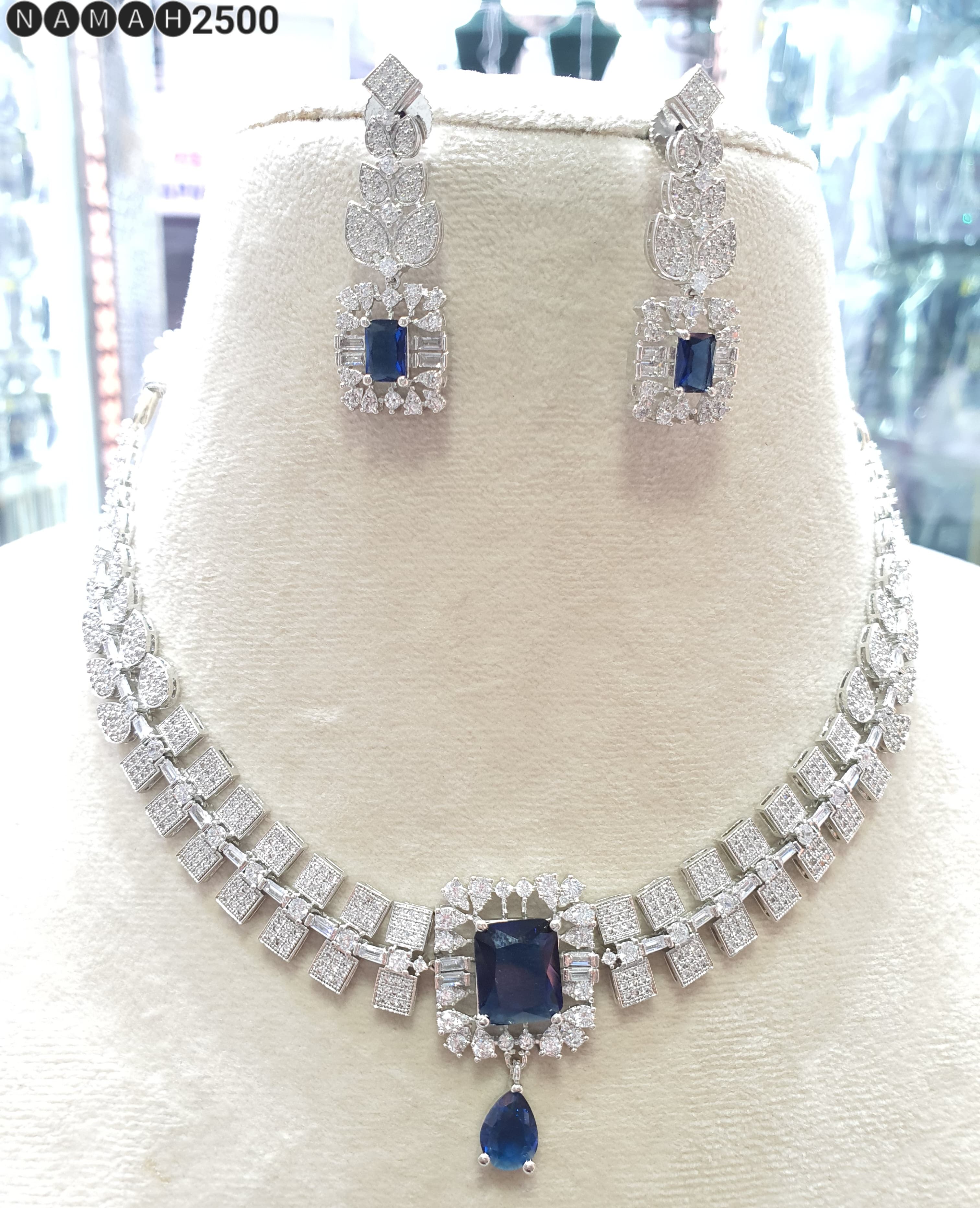 Necklace Set