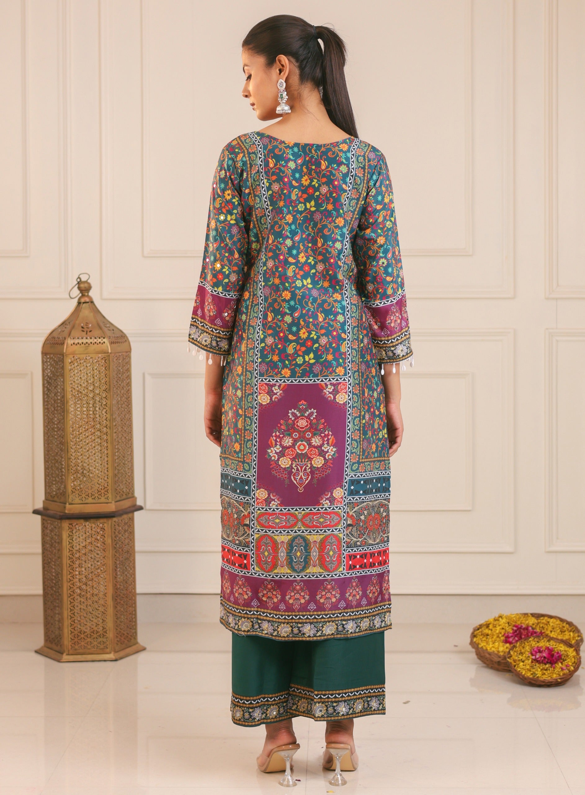 Green Pure Heavy Muslin Floral Print Suit kurti set Anant Tex Exports Pvt.Ltd..