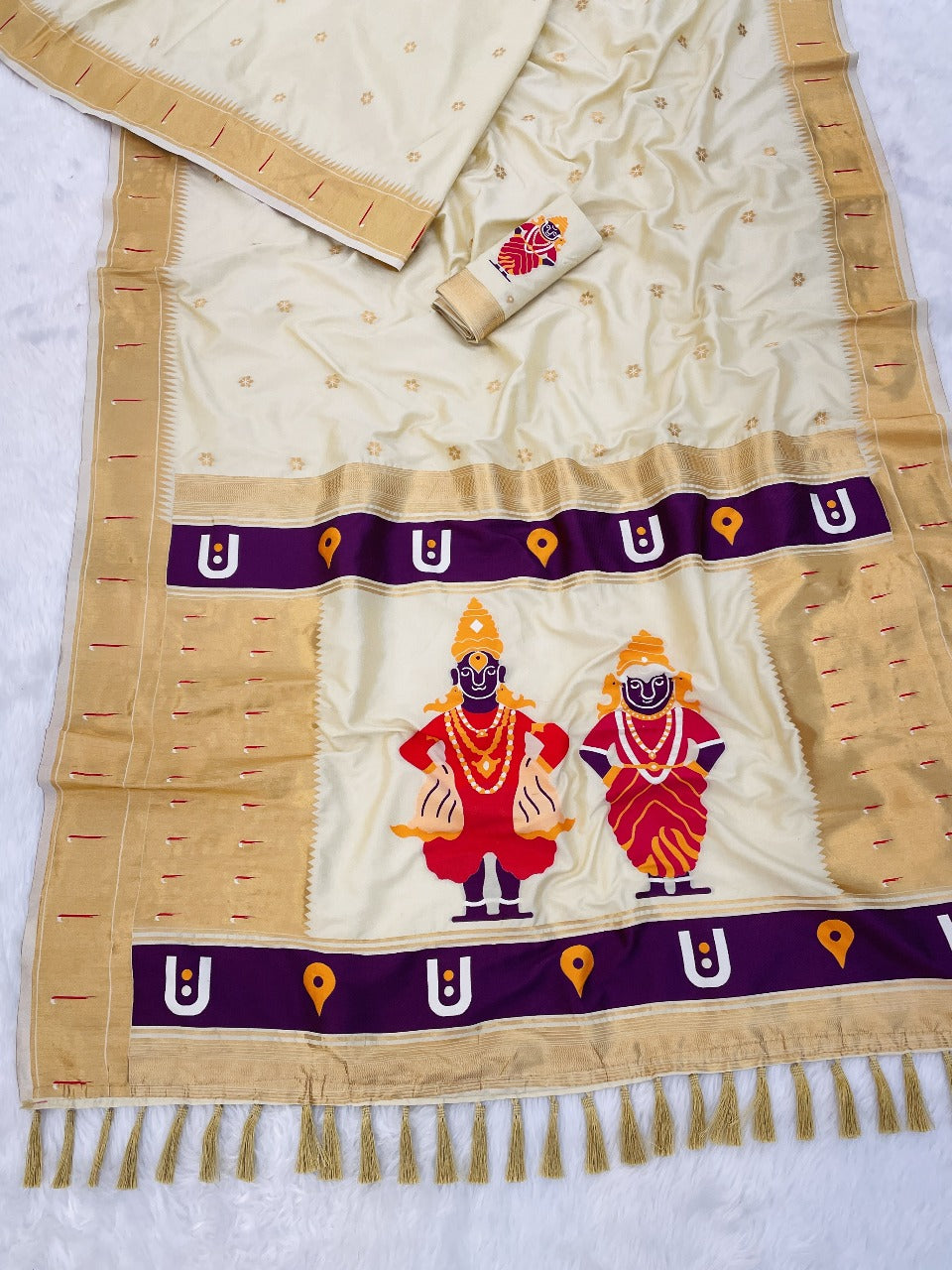 Cream Zari Woven Vitthala God Special Paithani Silk Saree Banarasi Silk Saree Anant Tex Exports Pvt.Ltd..