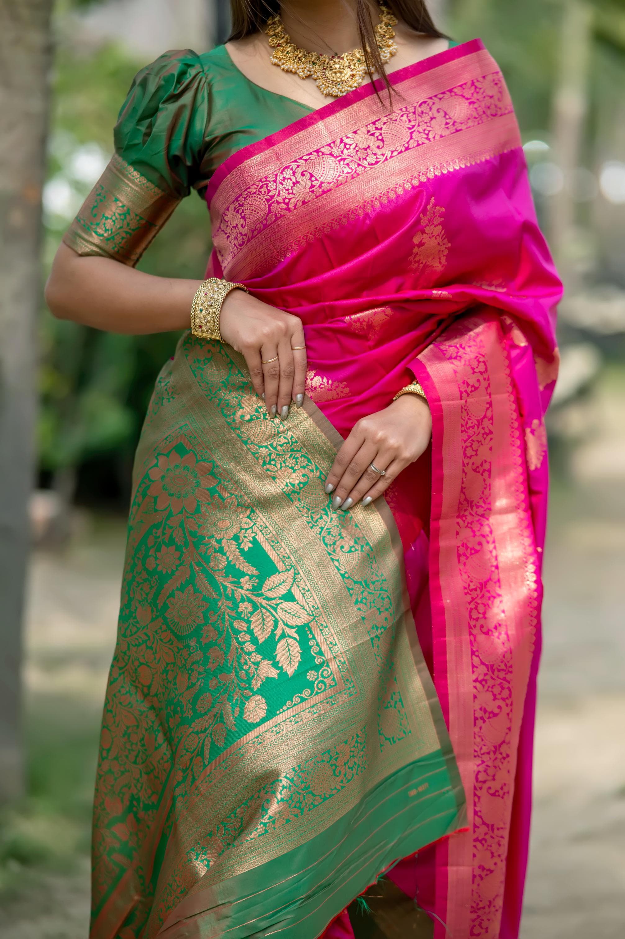 Red Pure Soft Banarasi Katan Silk Banarasi Saree Soft Silk Saree Anant Tex Exports Pvt.Ltd..