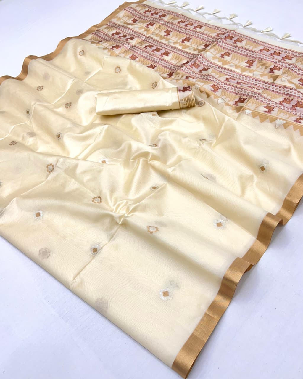 White Pure Soft Tussar Handloom Silk Saree