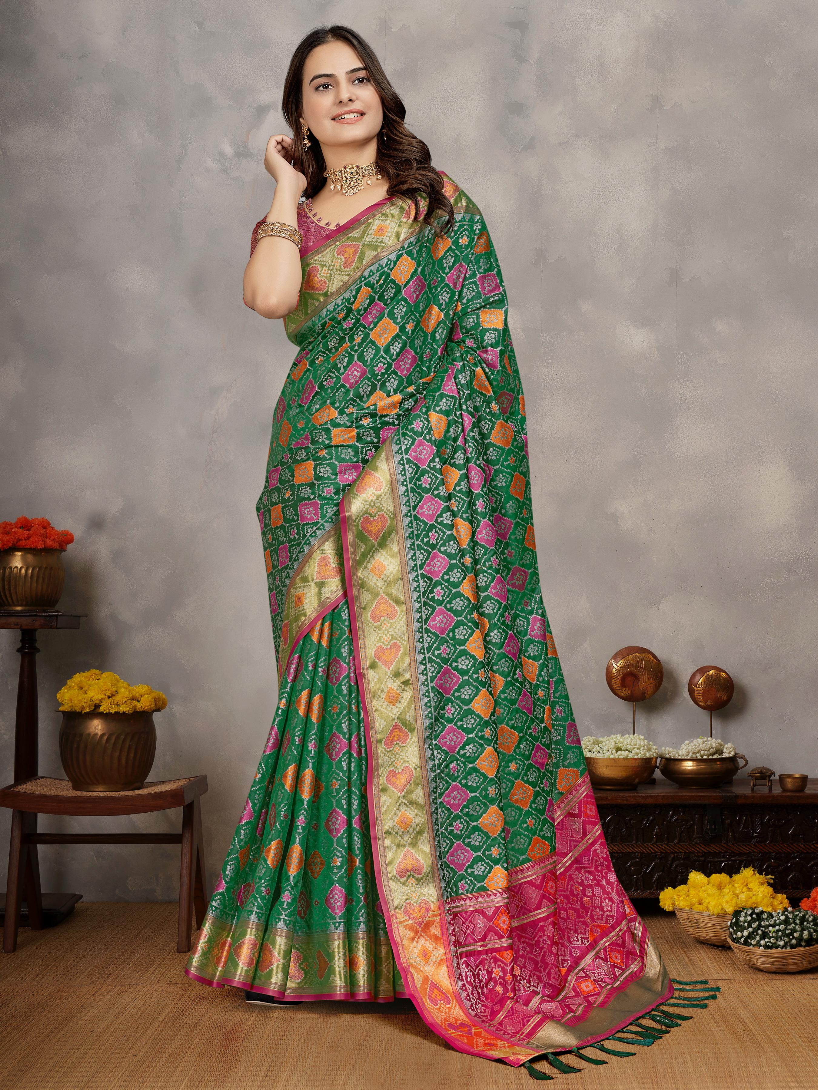 Green Pure Jecqard Weaving Silk Saree With Kurta Pajama Jacket Matching Couple Combo Set