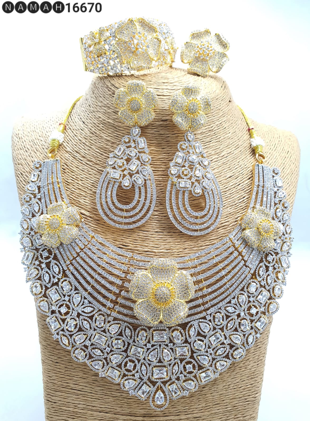 White American Diamond Necklace Set
