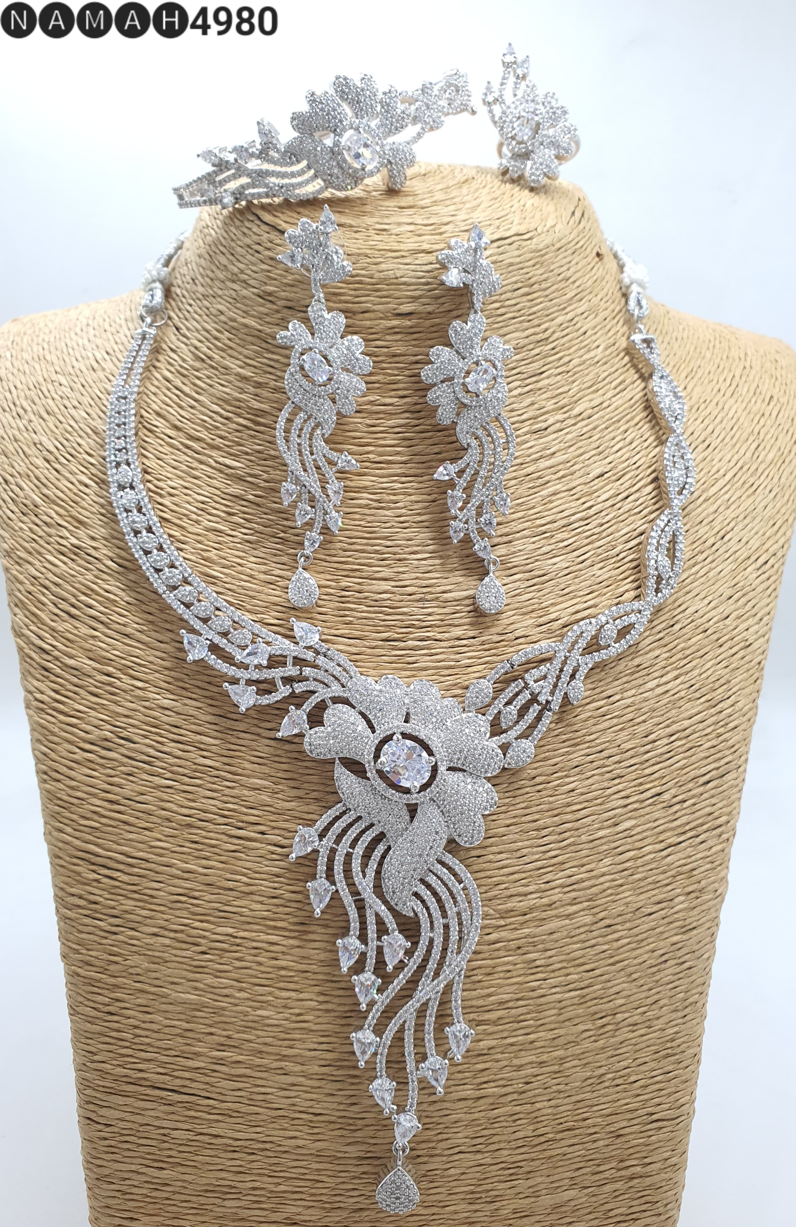 White American Diamond Necklace Set
