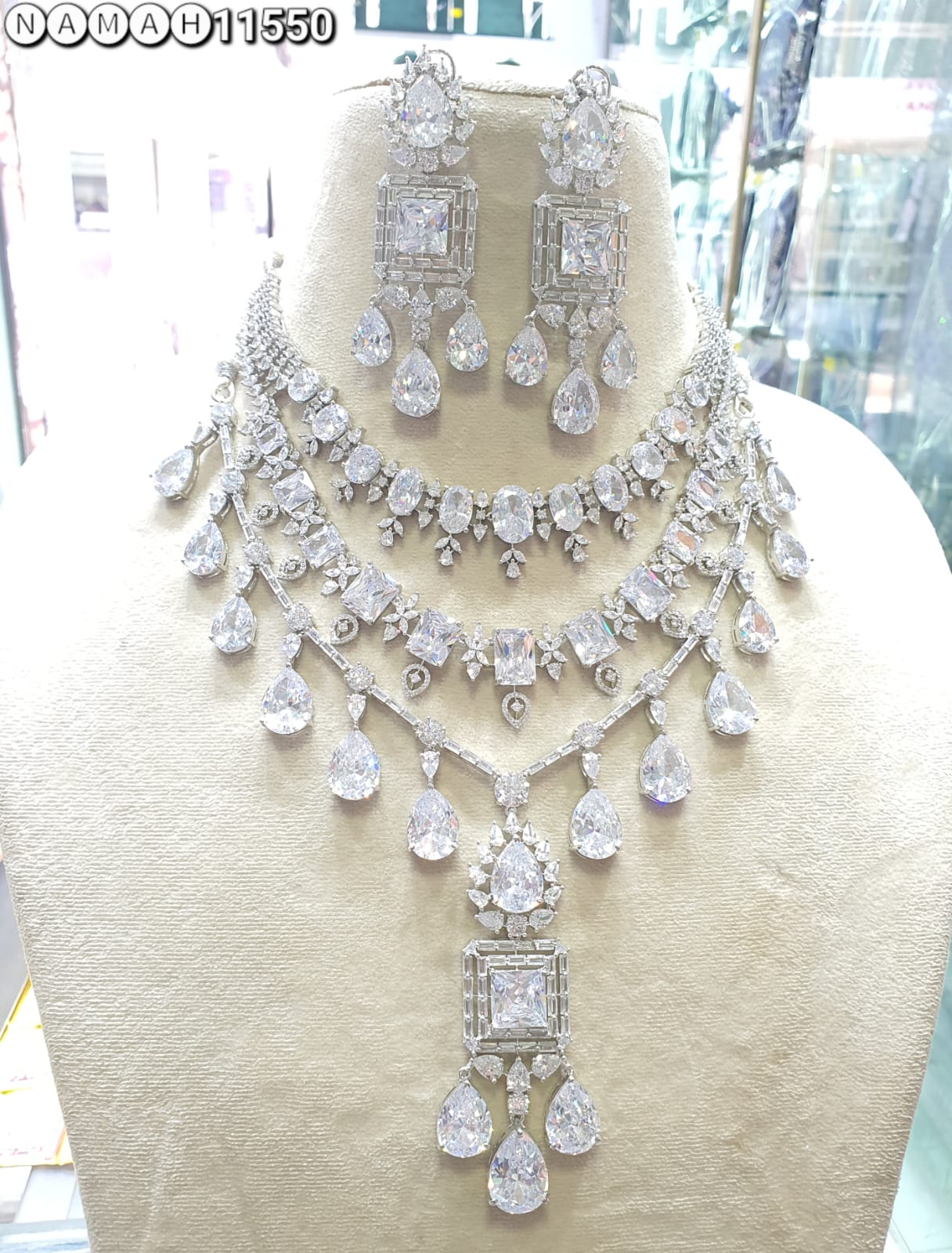 White American Diamond Necklace Set