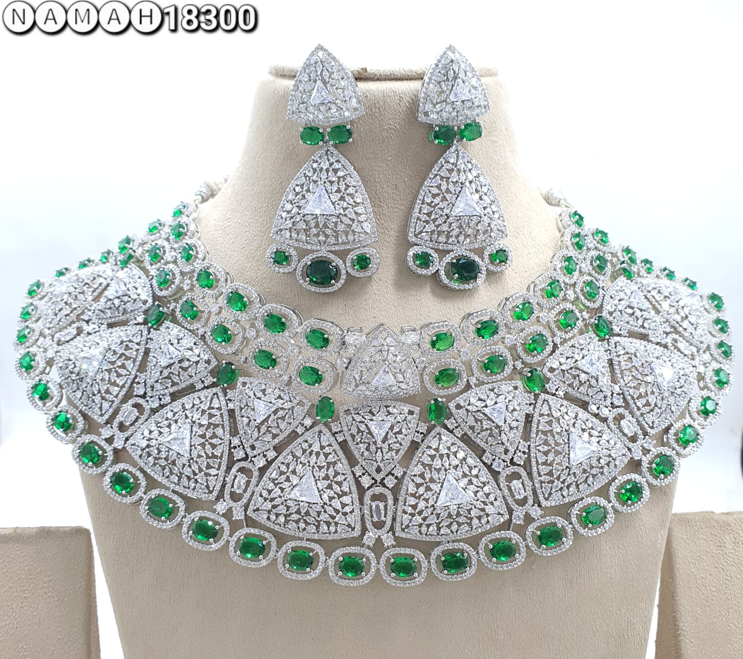 Green American Diamond Necklace Set