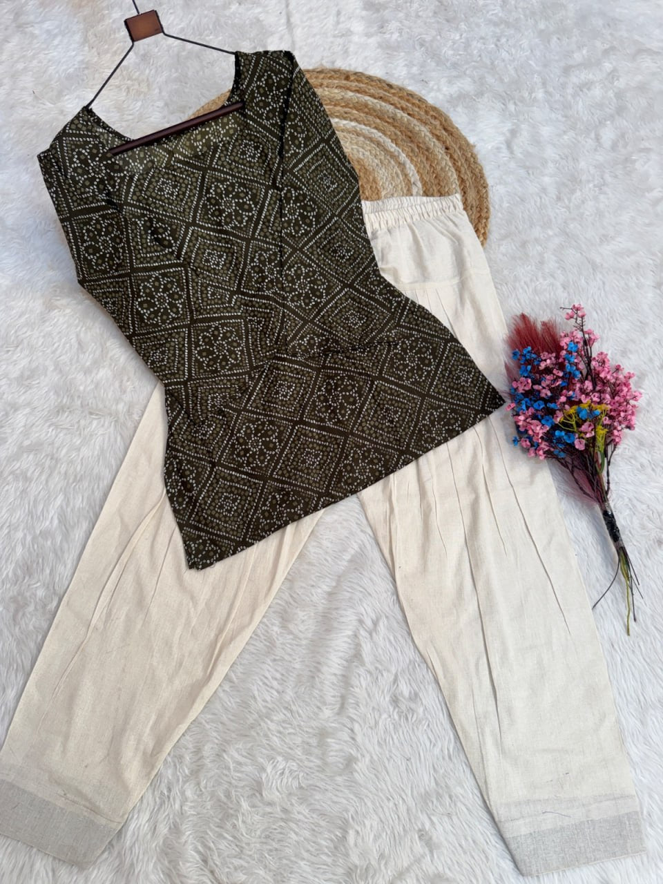 Green Pure Soft Cotton with Bandhej Print Kurti Pent
