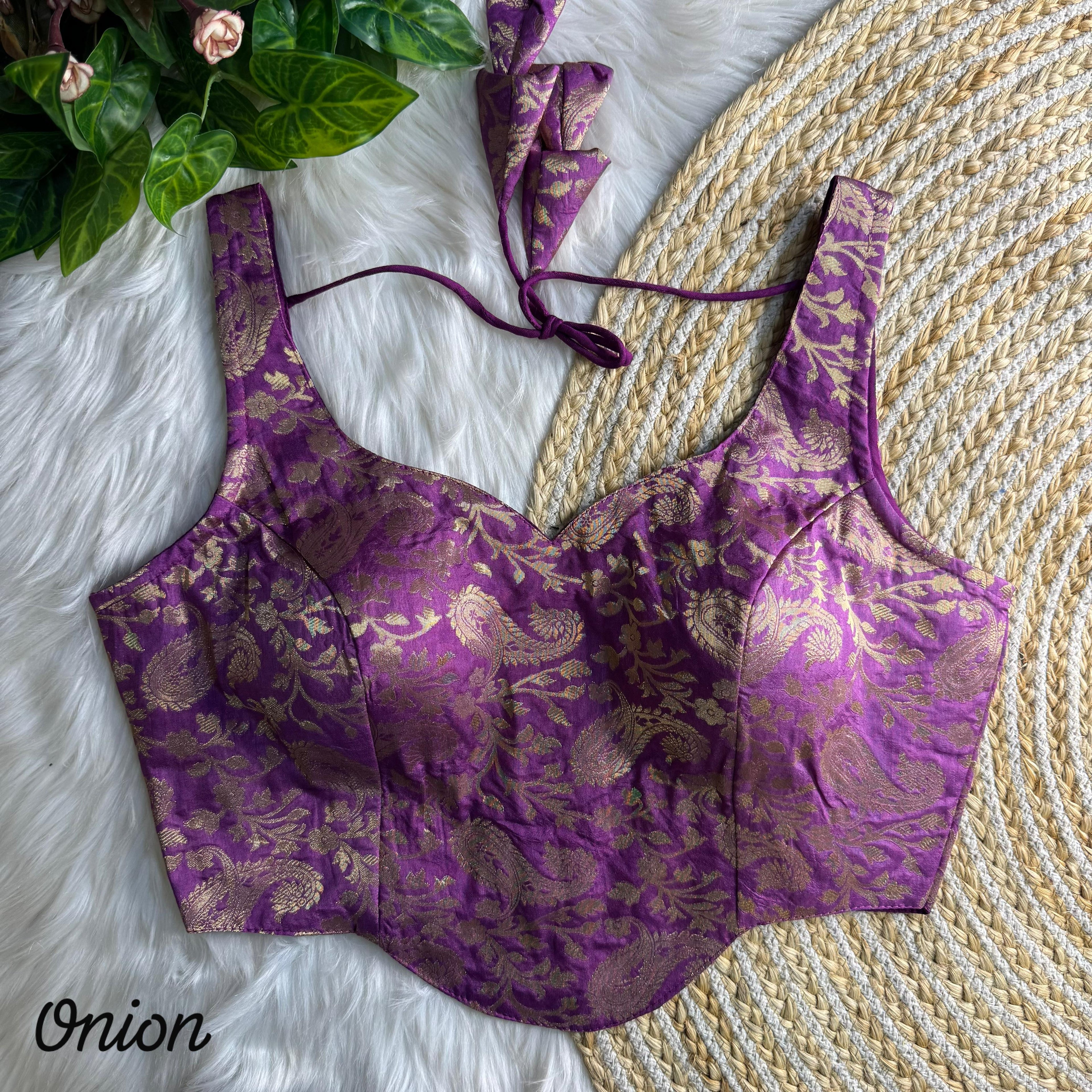 Onion Pure Heavy Jari With Tricot Fuising Banarasi Blouse