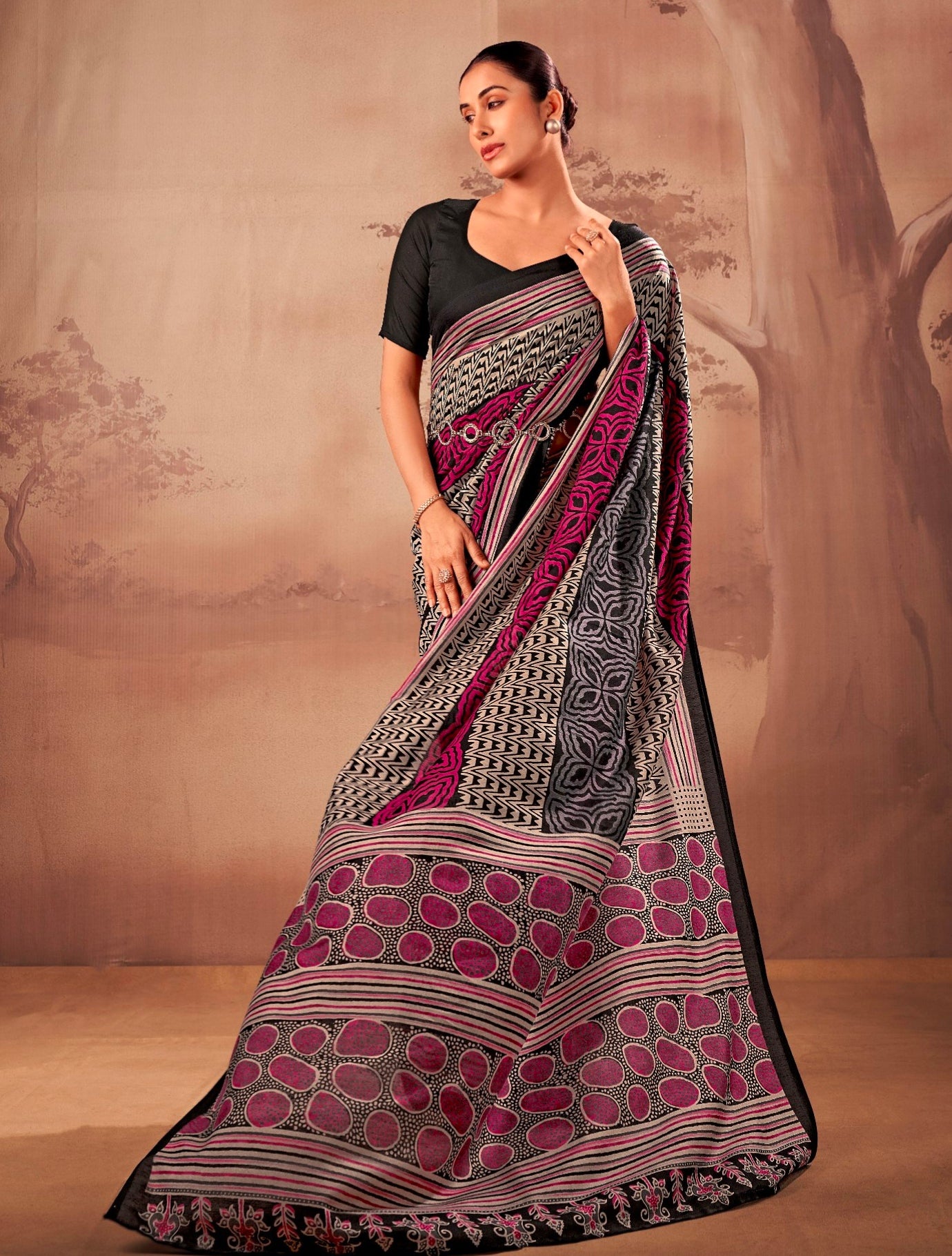 Black Soft Poly Mal Mal Cotton Floral Printed Cotton Saree