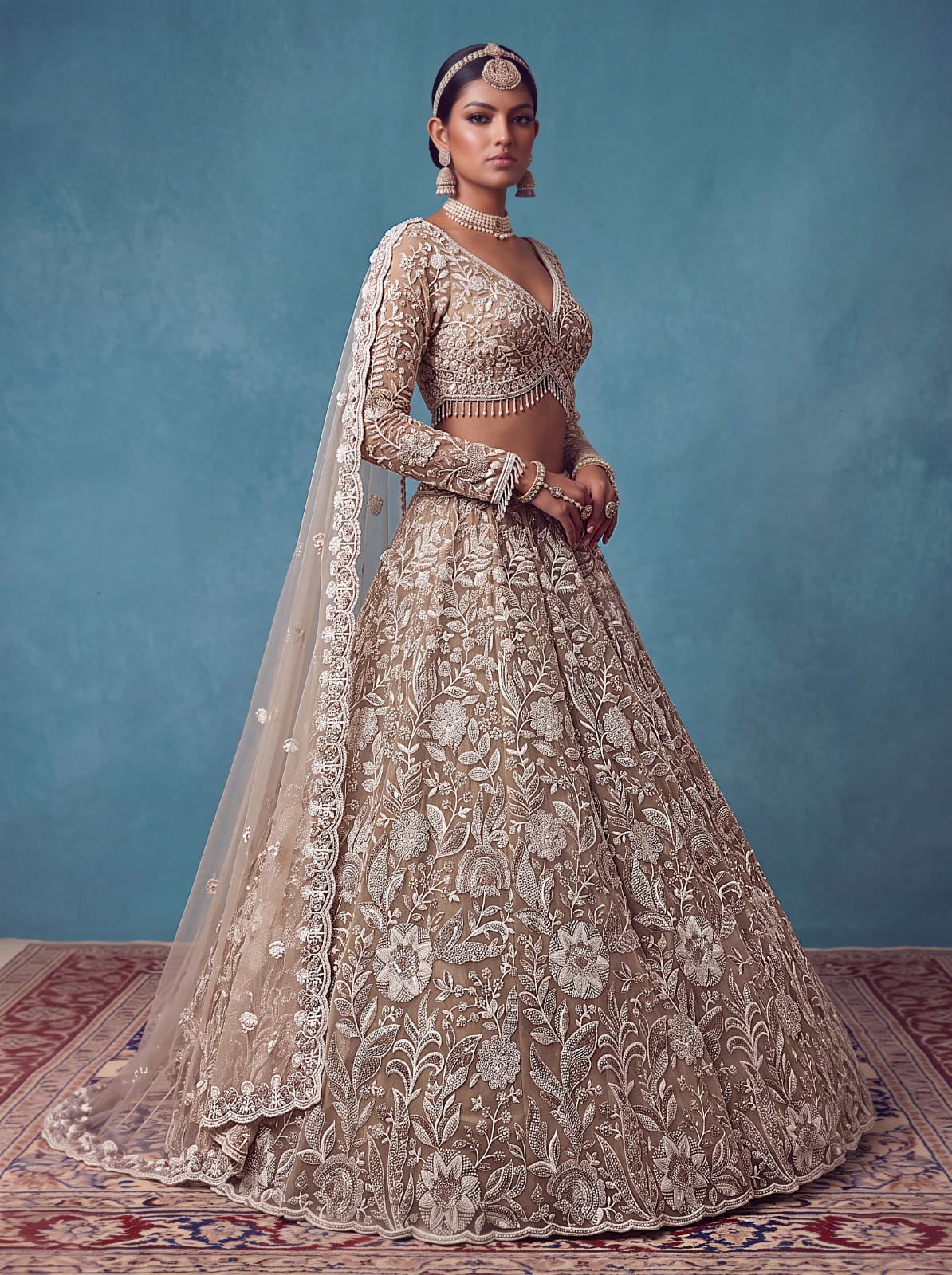 Golden Pure Heavy Net Flower Embroidery Pattern Handwork Sequins Thread Work Bridal Lehenga Choli