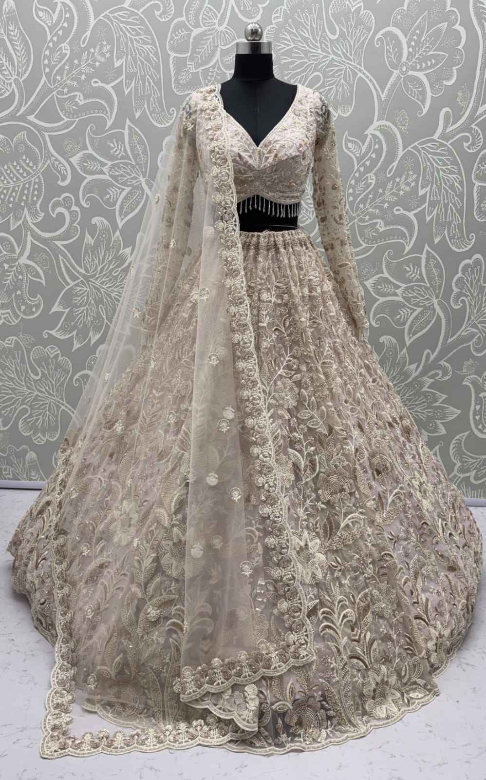 White Pure Heavy Net Flower Embroidery Pattern Handwork Sequins Thread Work Bridal Lehenga Choli