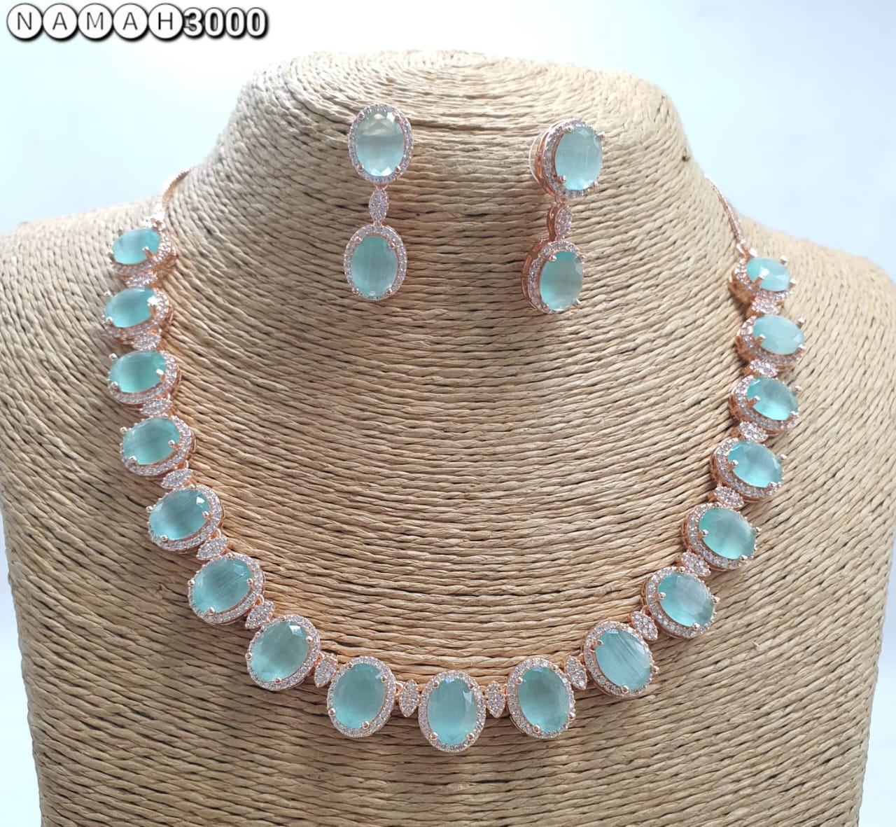 Mint Green American Gold Diamond Necklace Set