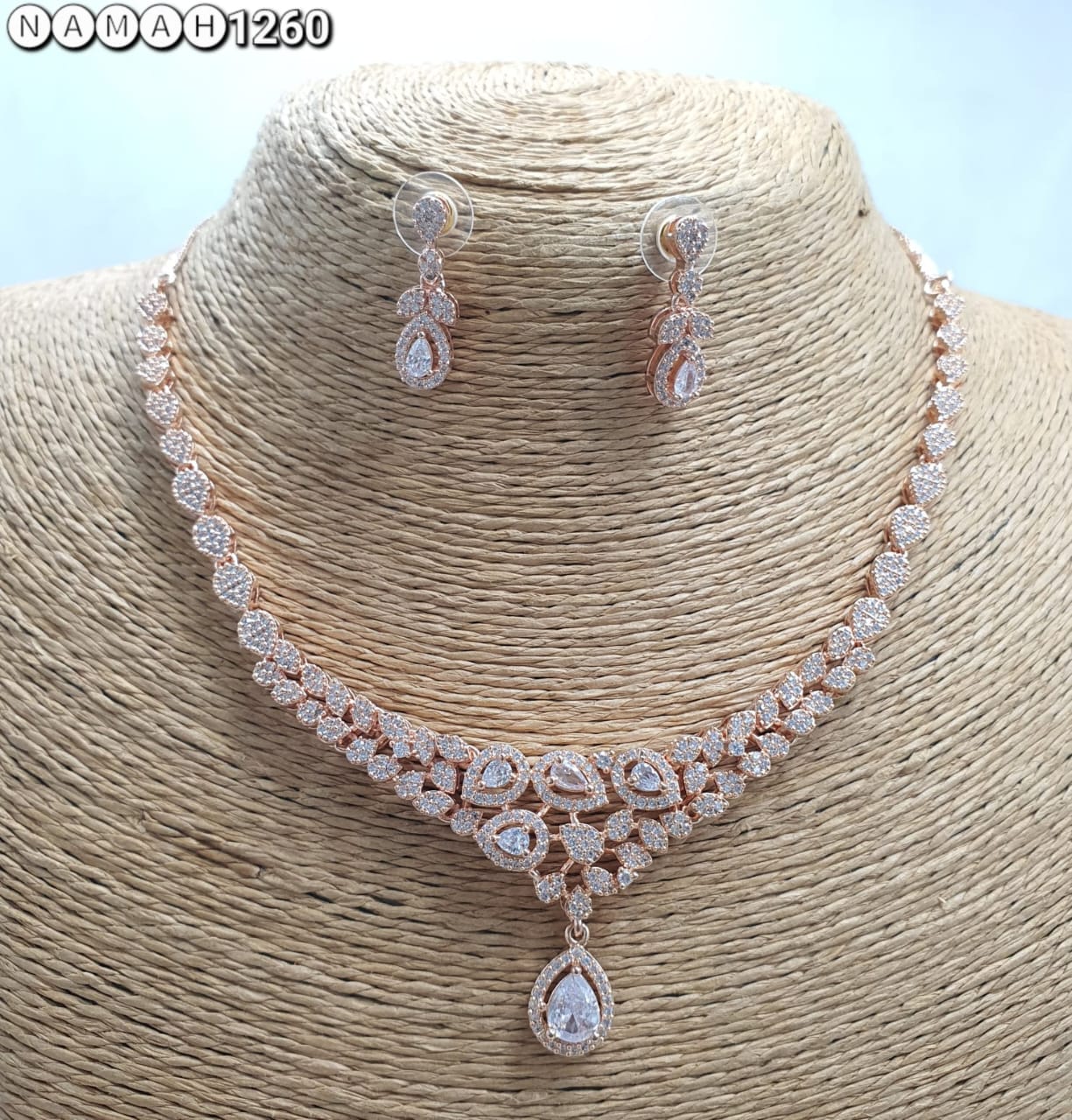 White American Diamond Necklace Set