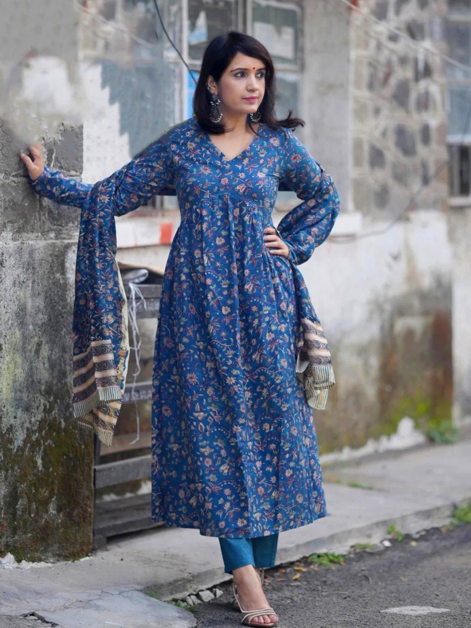 Morepeach Pure Soft Reyon Cotton Blend Print Salwar Suit