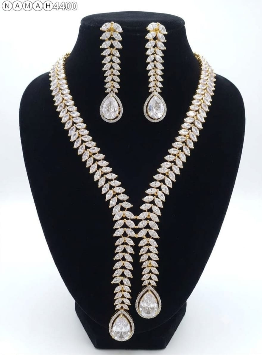 White American Diamond Necklace Jewellery Set