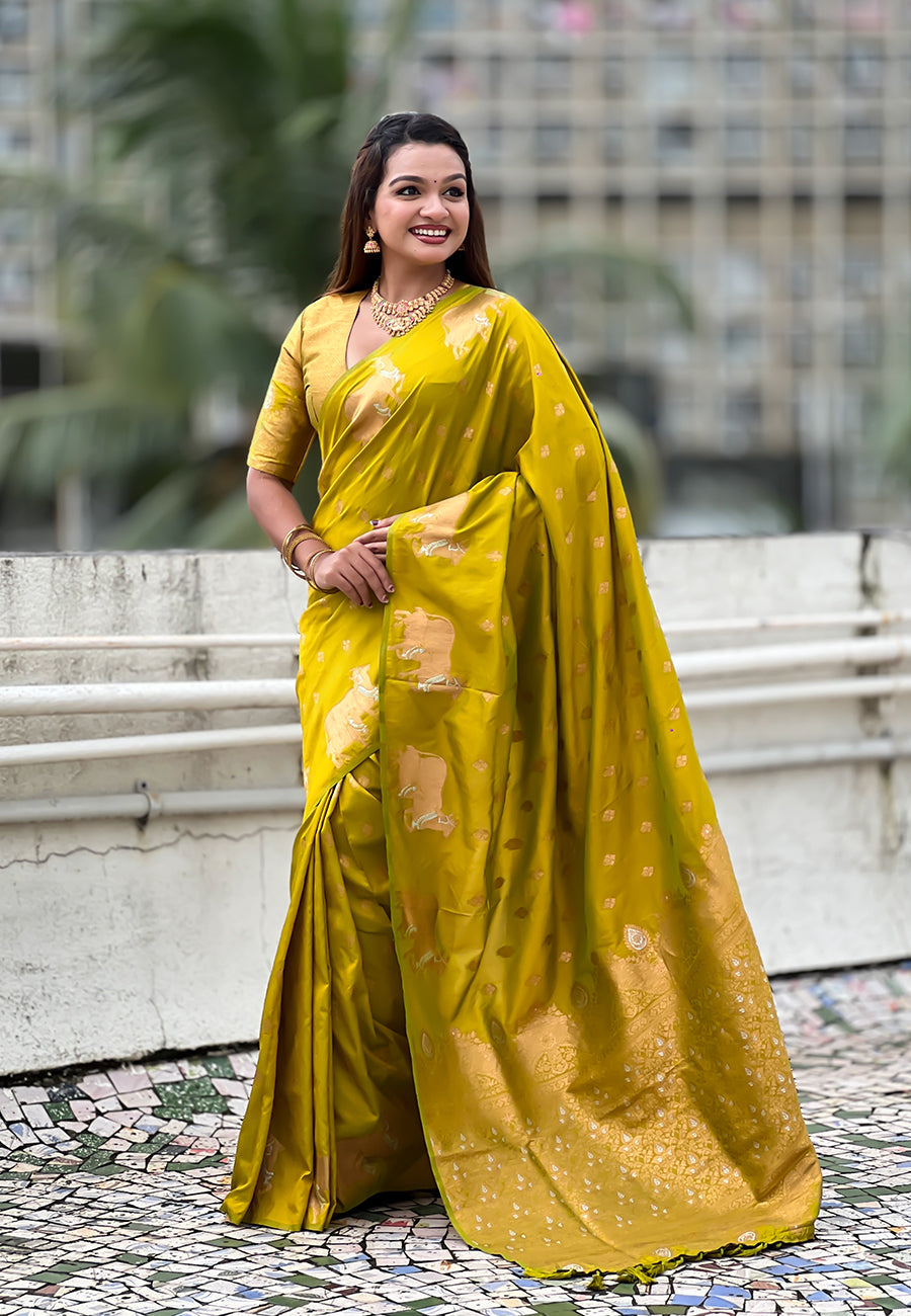 Mehendi Green Pure Soft Silk Dual Zari with Nandi Border Saree