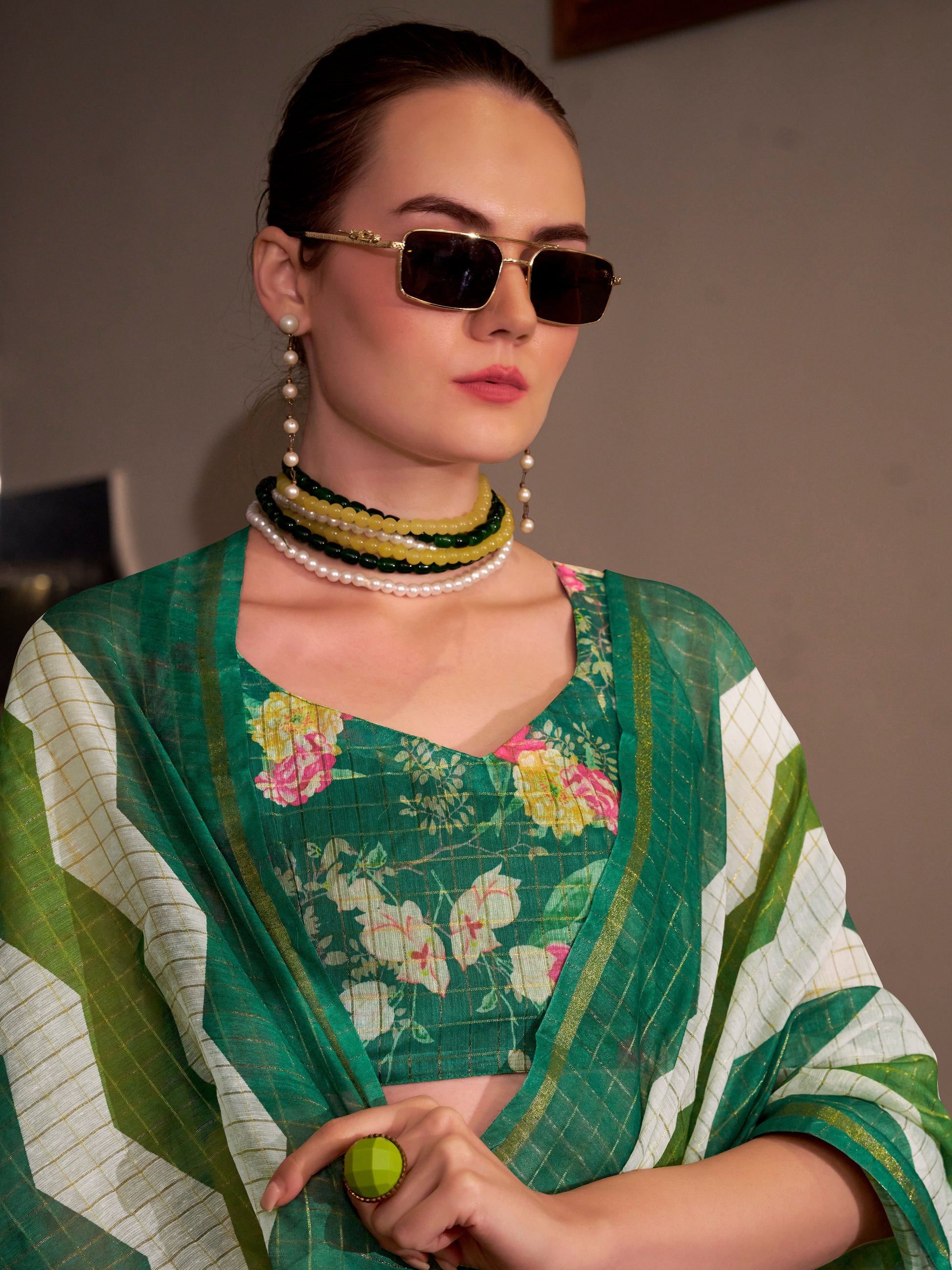 Green & White Wavy Print Linen Cotton Saree