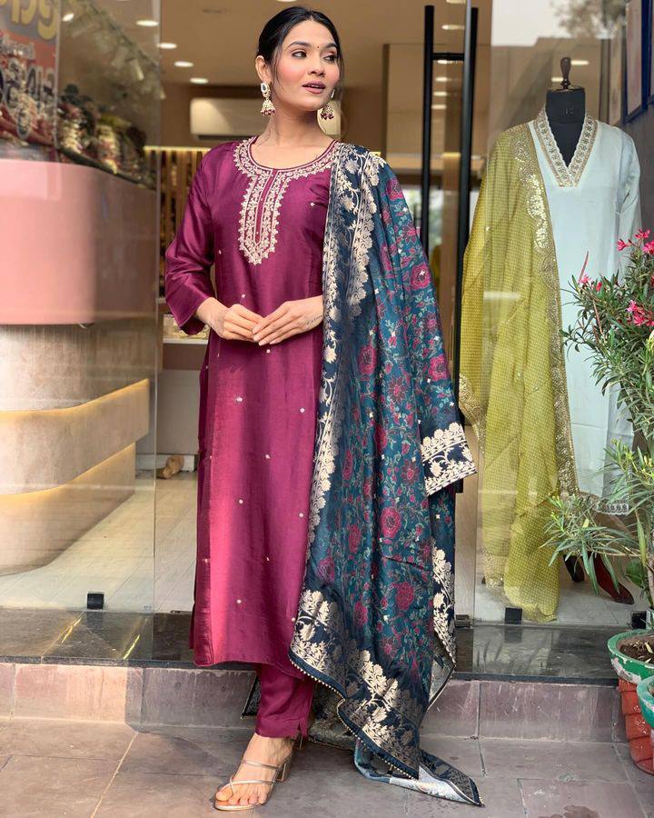 Wine Viscose Rayon Kurti Set with Jacquard Dupatta
